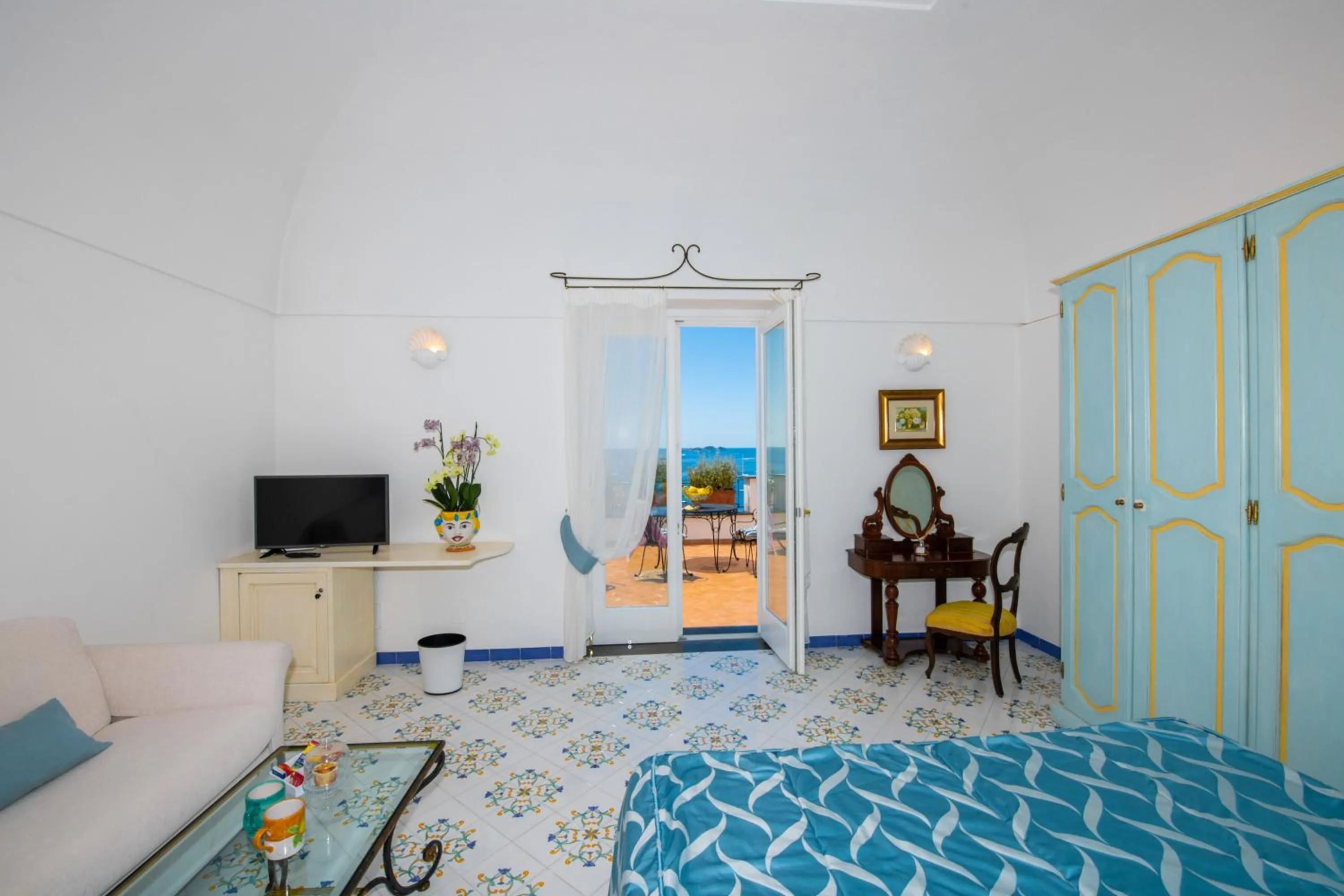 Bed in Alcione Residence