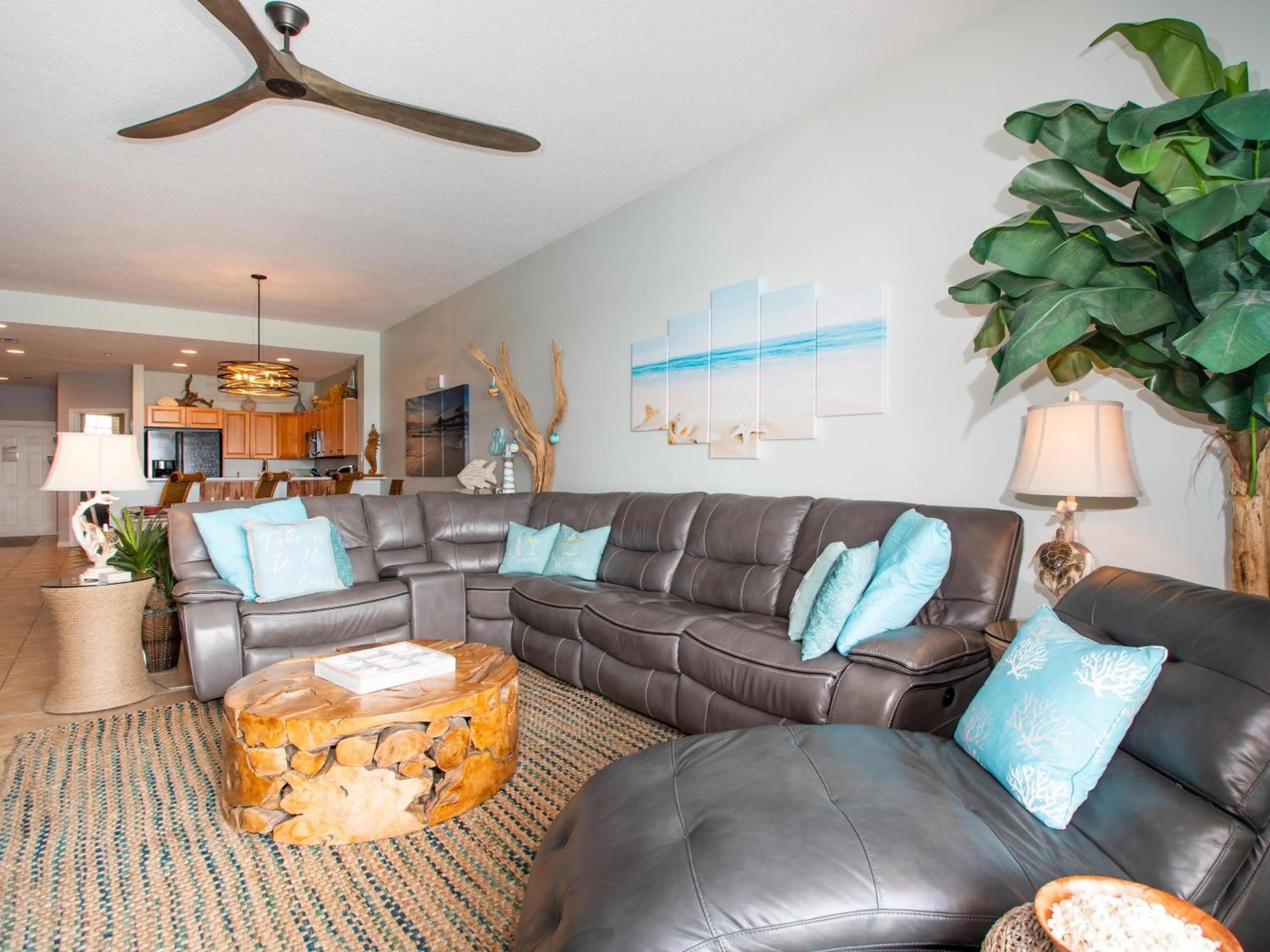 Harborview Grande 803