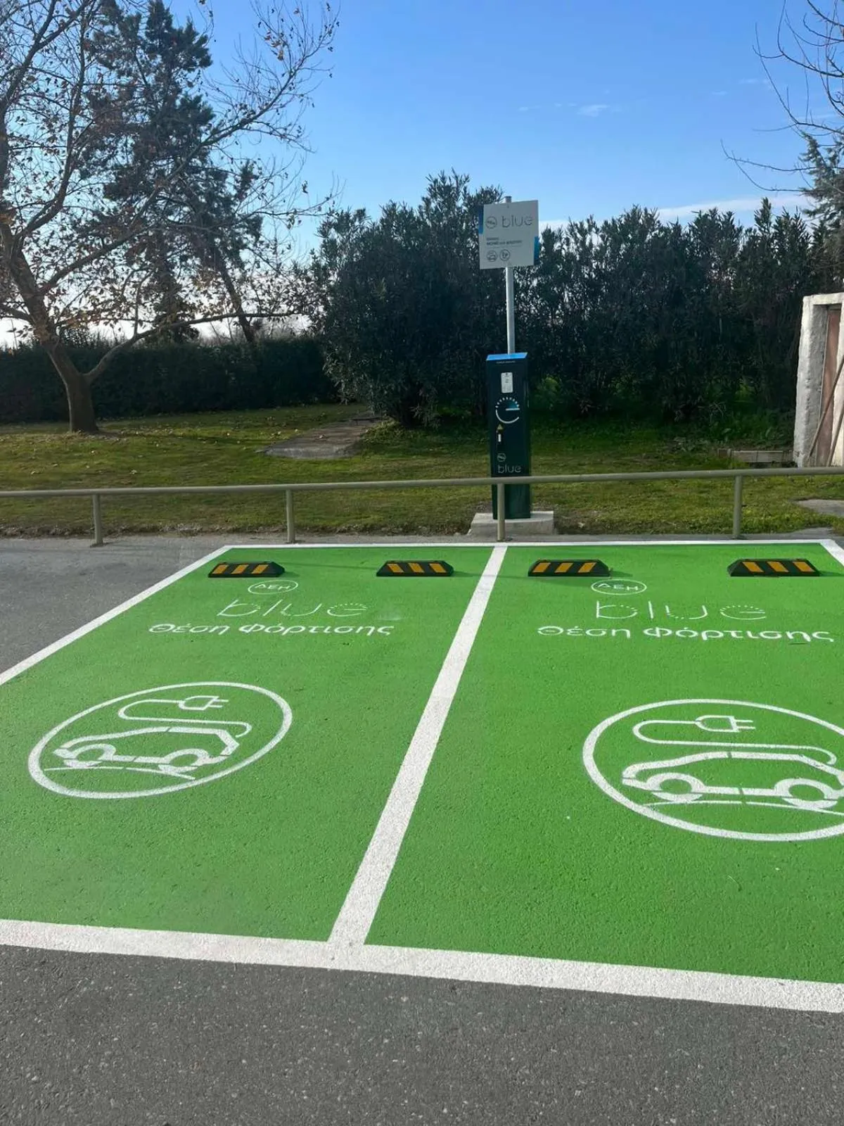 Parking in Maison Hotel