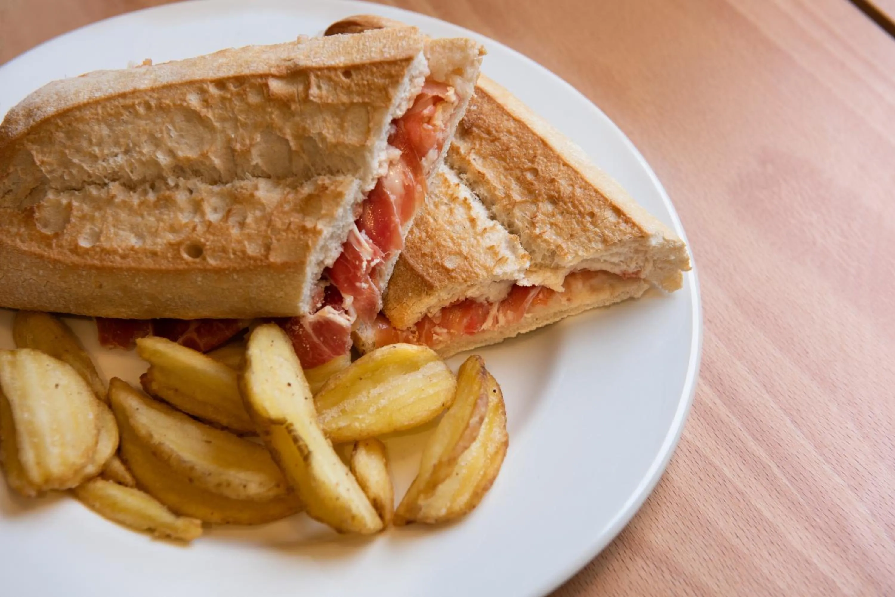 Restaurant/places to eat in Hotel Bed4U Pamplona