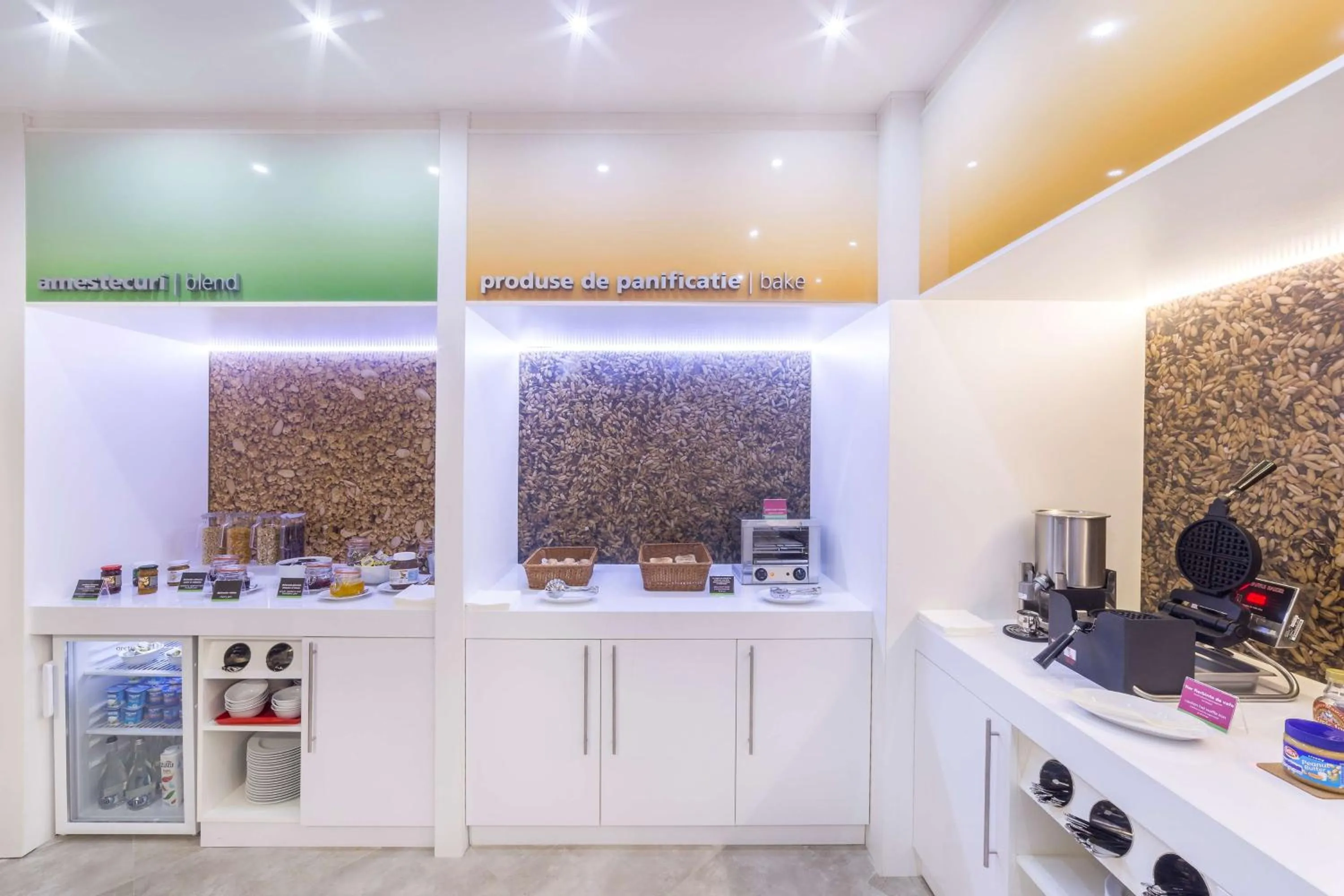 Breakfast in Hampton By Hilton Iasi