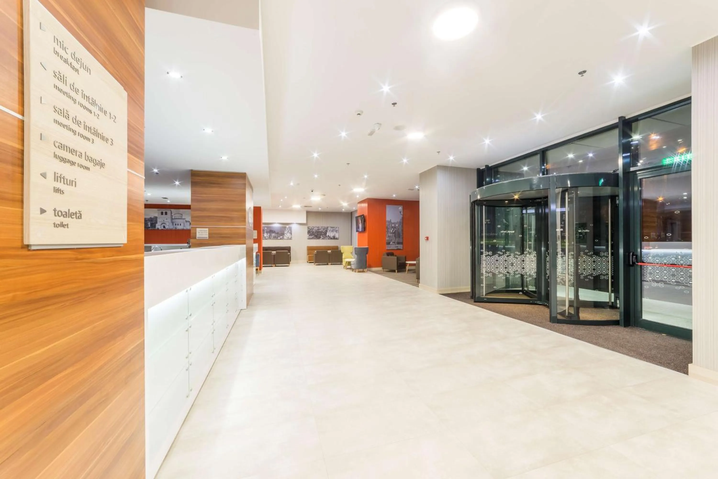 Lobby or reception in Hampton By Hilton Iasi