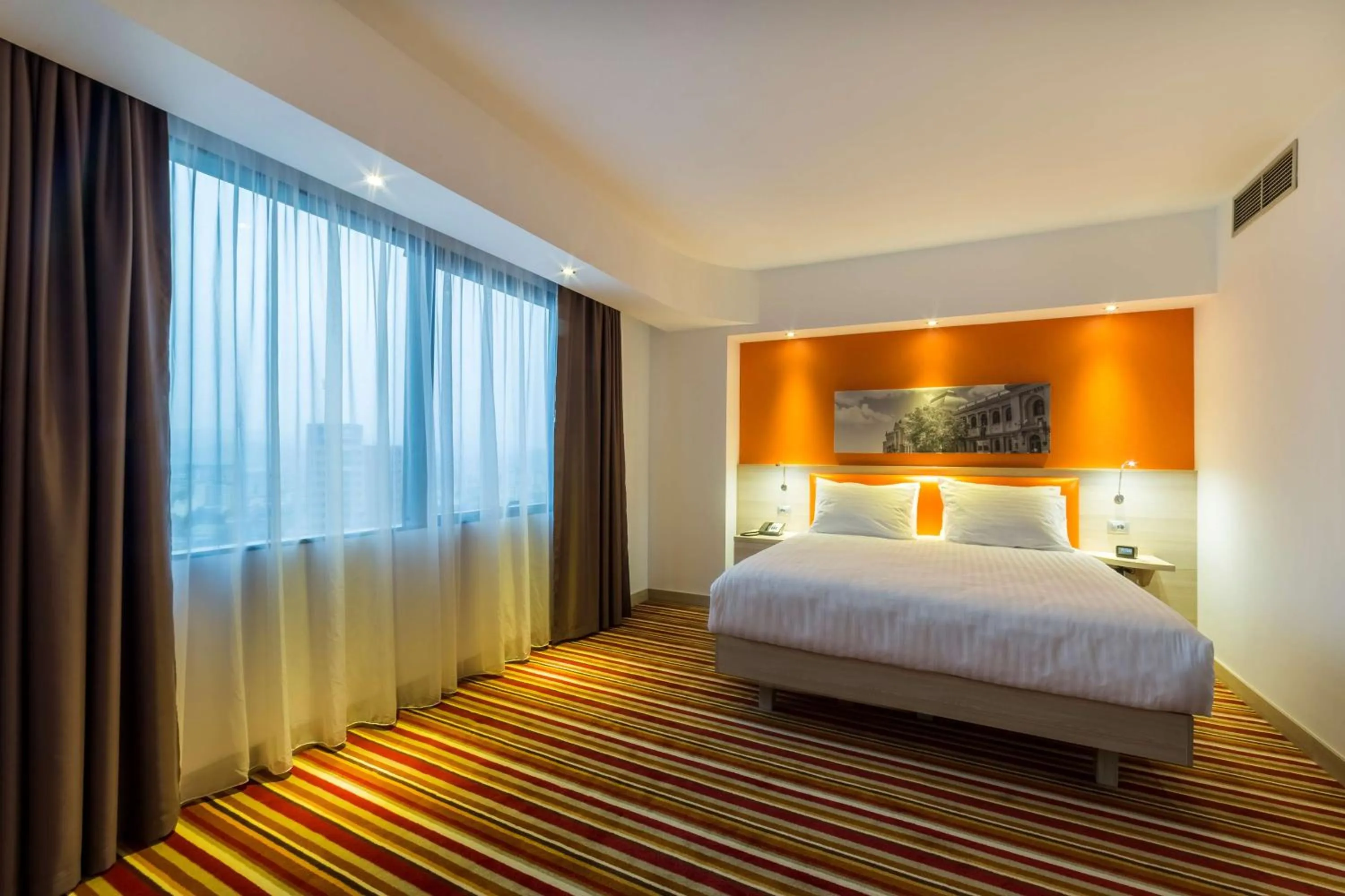 Bed in Hampton By Hilton Iasi