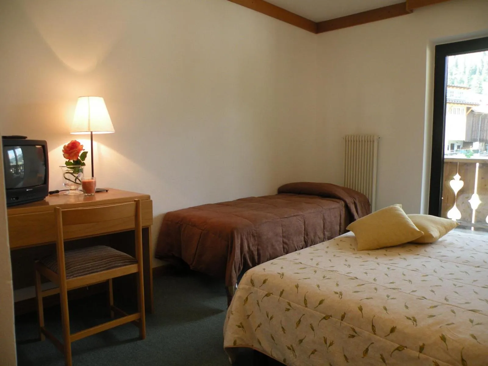 Photo of the whole room, Bed in Hotel Vajolet