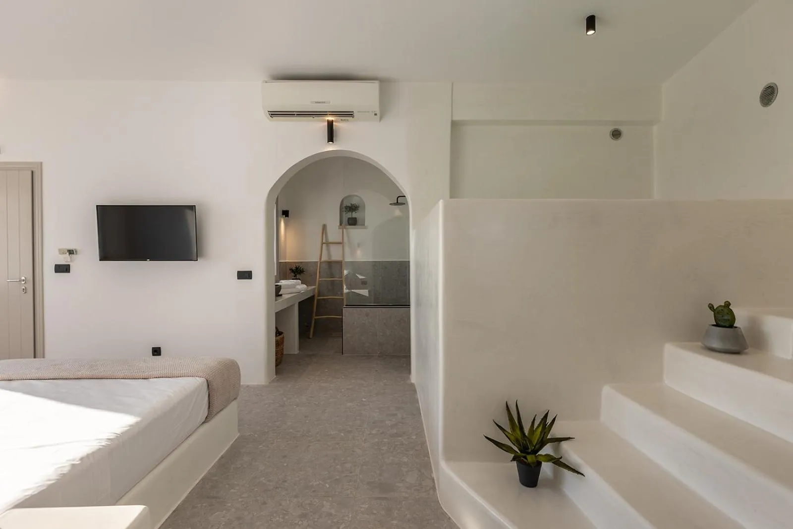 Bedroom, Bed in Mirabo Villas