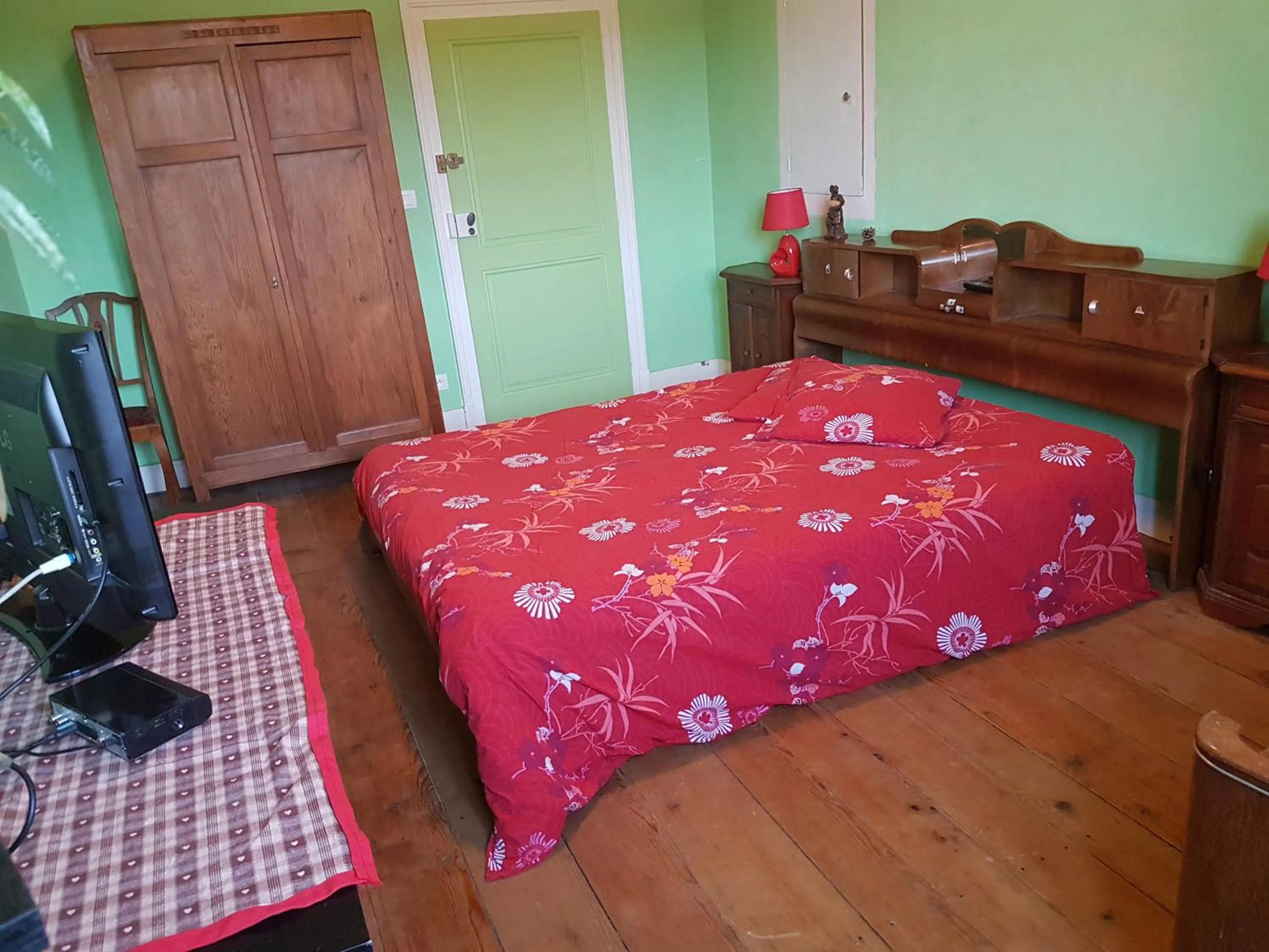 Bed in Domaine de Fontenelay