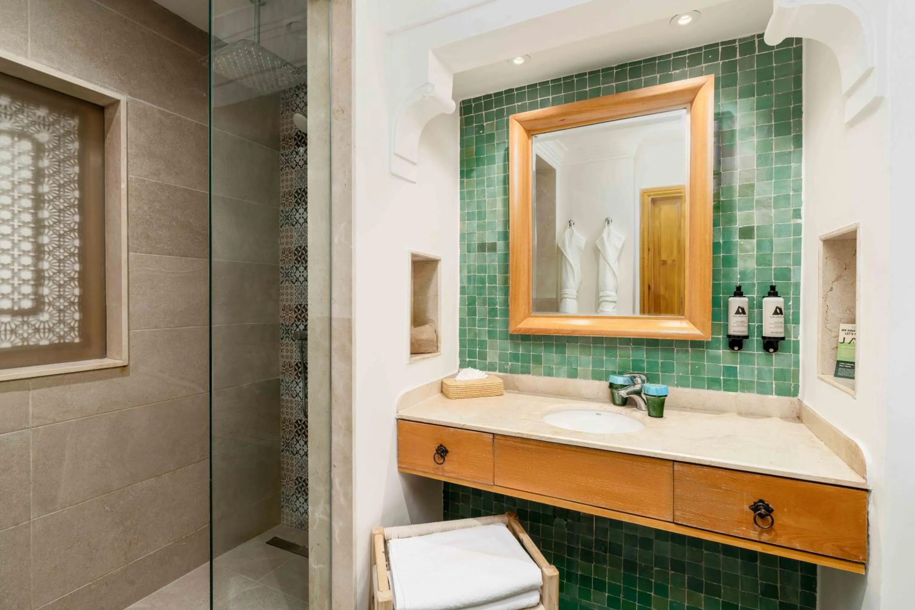 Shower in Jaal Riad Resort