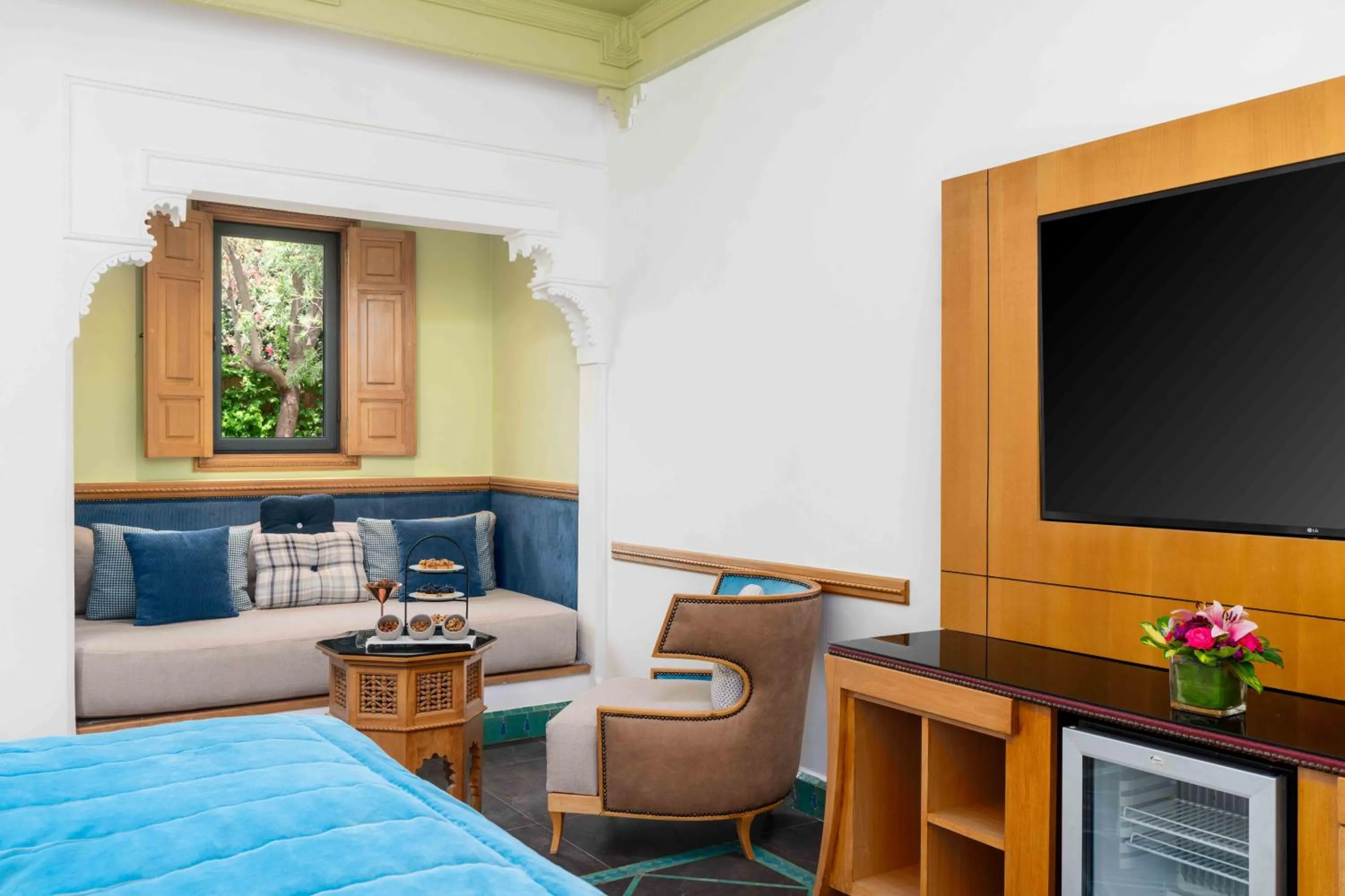 Seating area, Bed in Jaal Riad Resort