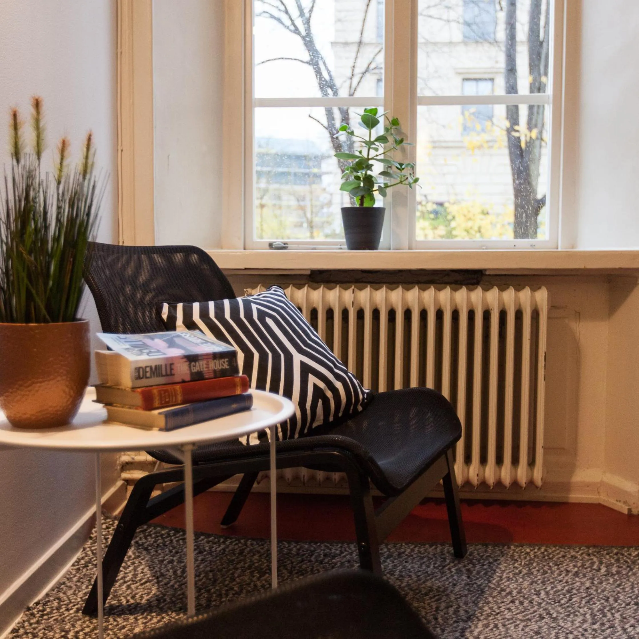 Communal lounge/ TV room in STF Stockholm Skeppsholmen Vandrarhem