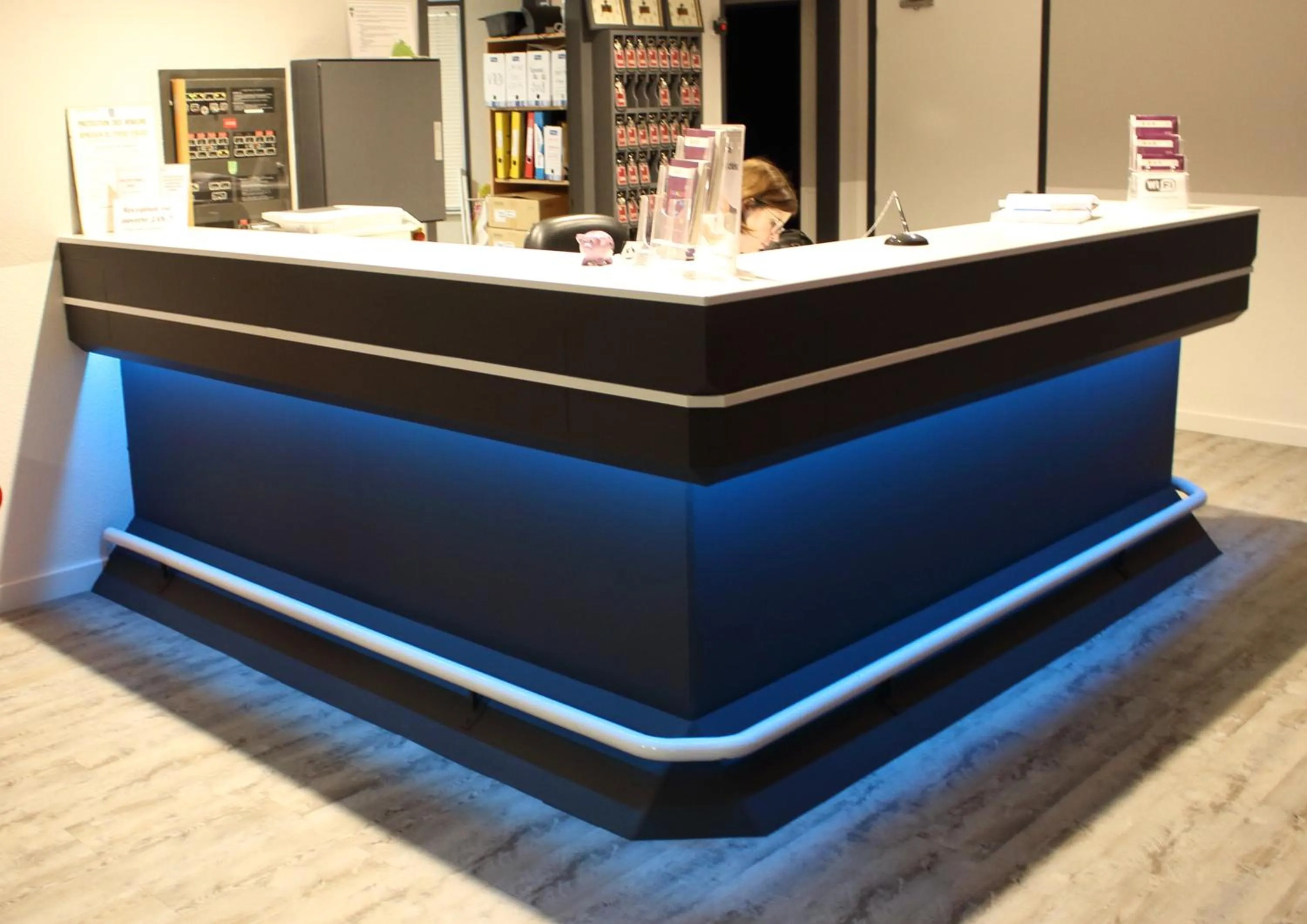 Lobby or reception in The Originals City, Hôtel La Belle Étape, Brignoles