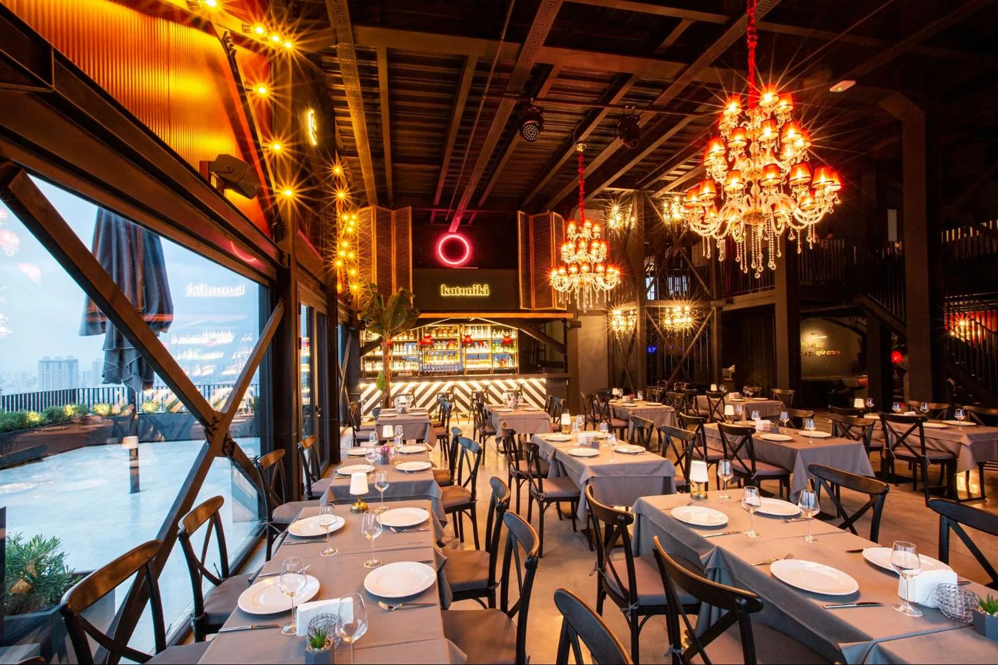 Restaurant/places to eat in Cityloft 161