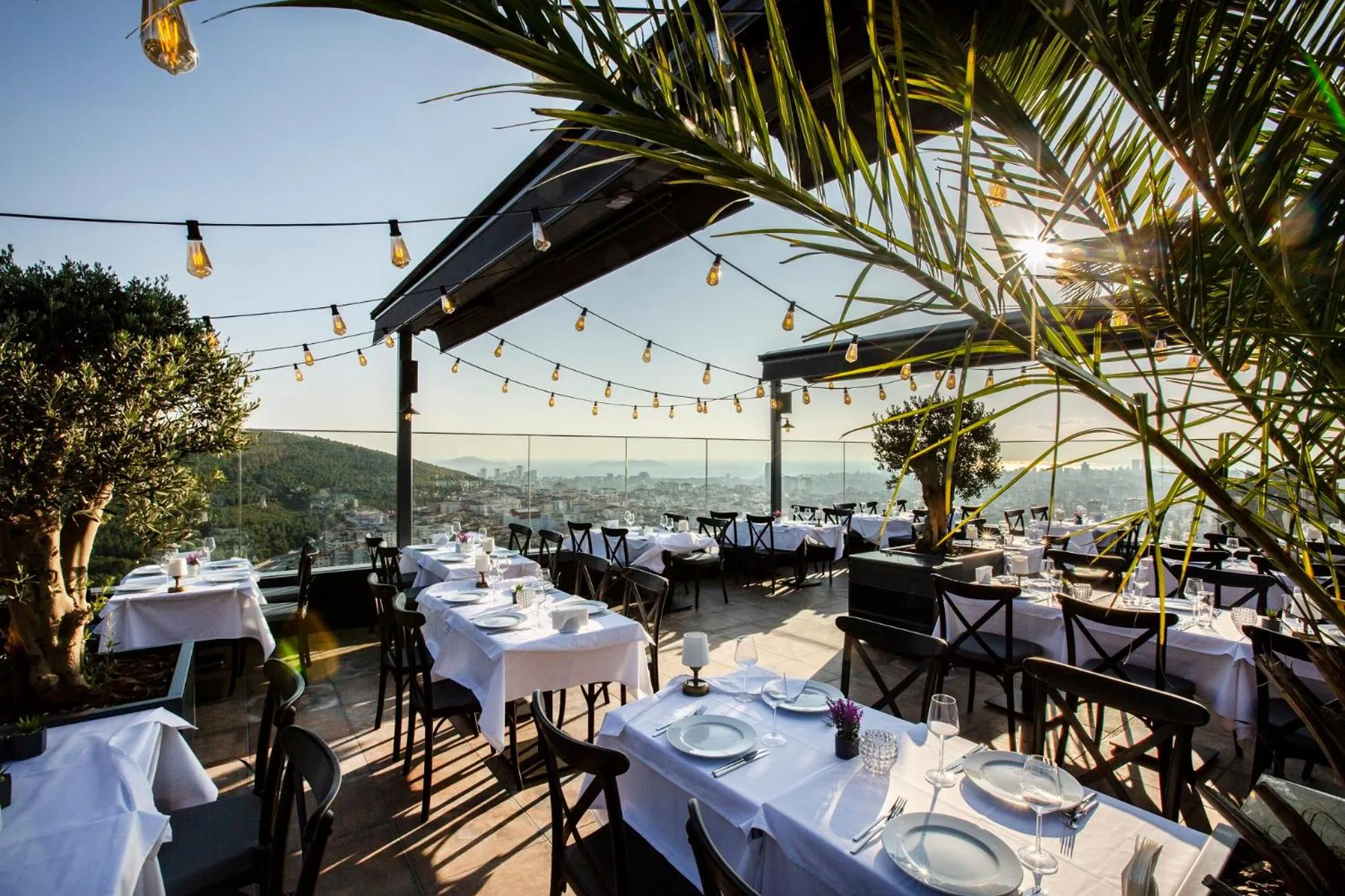 Restaurant/places to eat in Cityloft 161