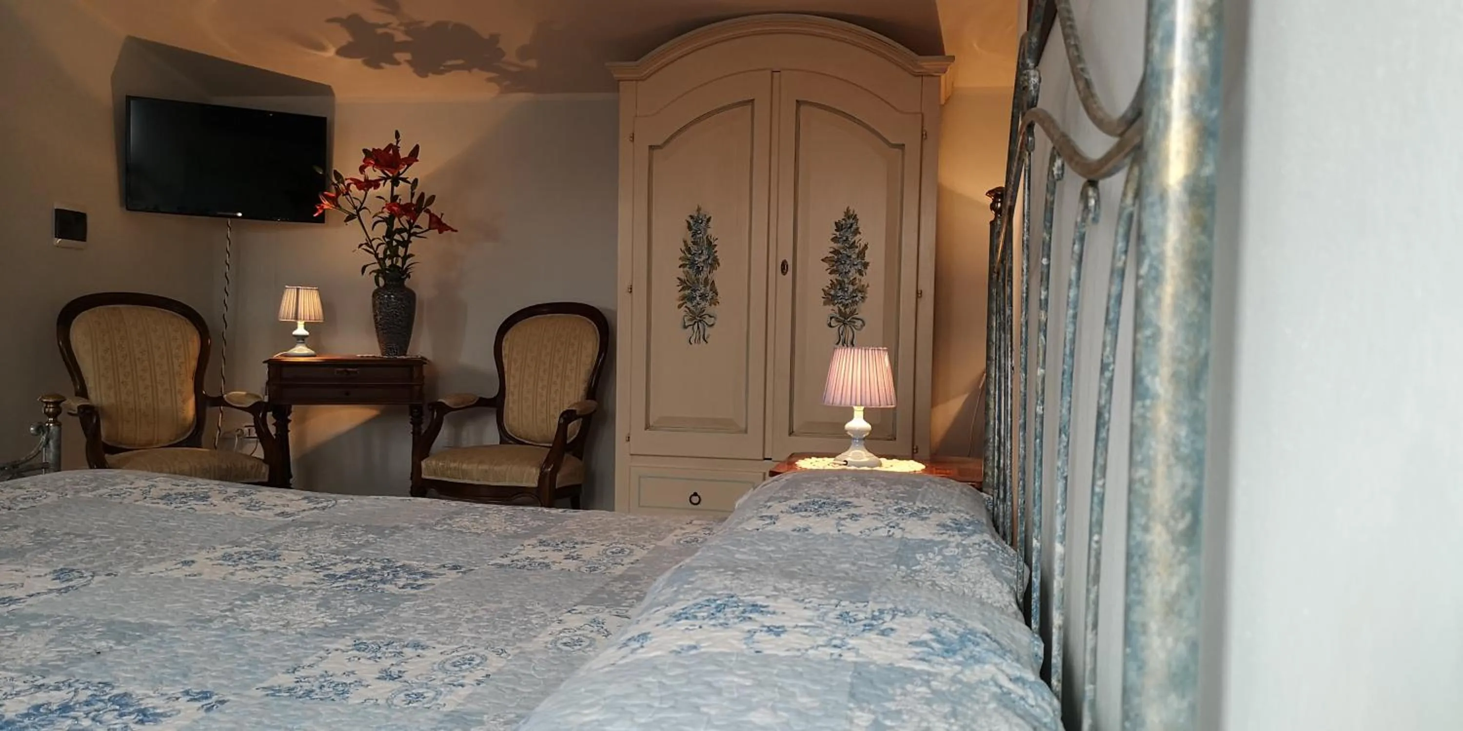 Photo of the whole room, Bed in B&B Paola e Francesco