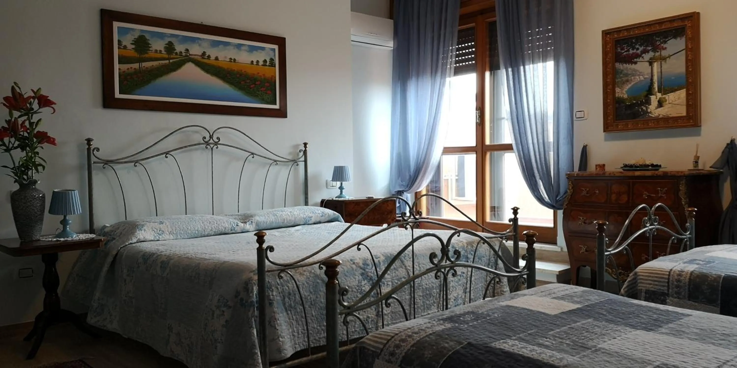 Photo of the whole room, Bed in B&B Paola e Francesco