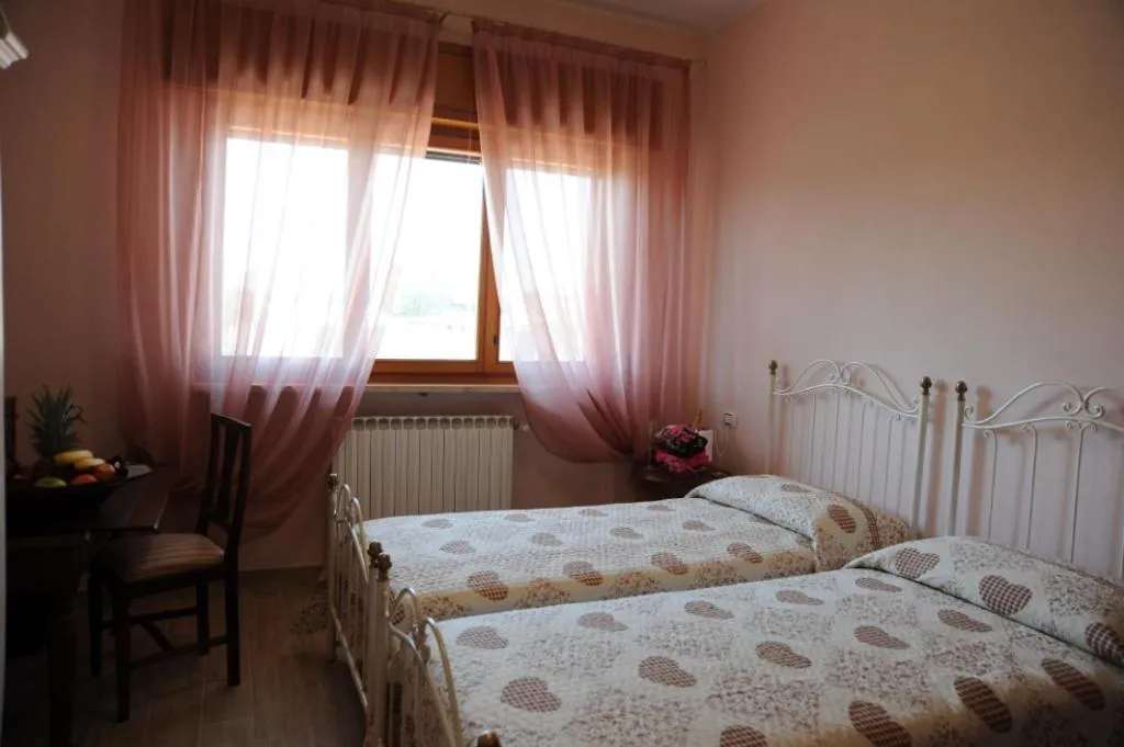 Photo of the whole room, Bed in B&B Paola e Francesco