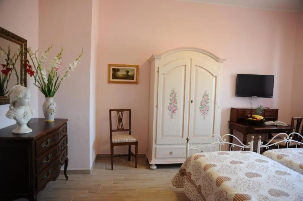 Photo of the whole room, Bed in B&B Paola e Francesco