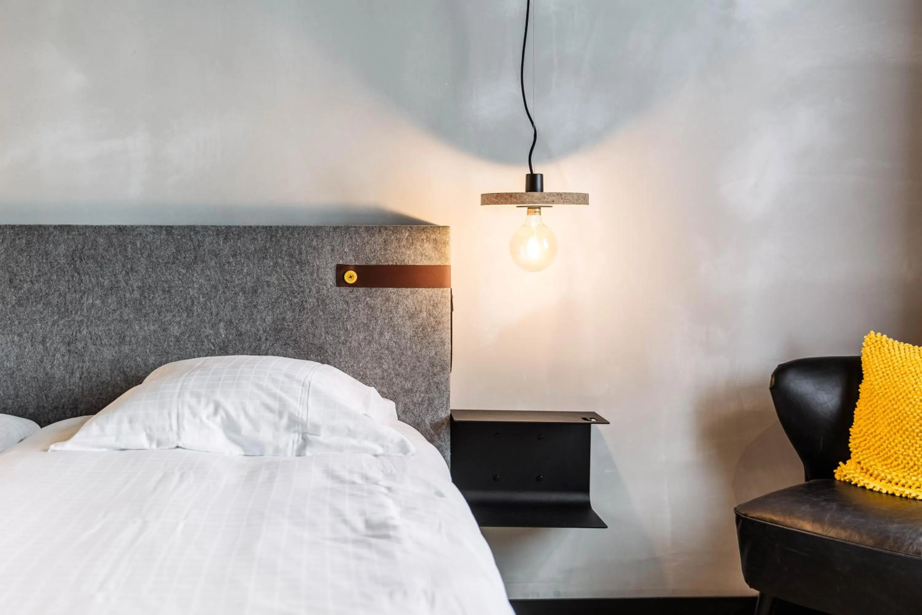 Bed in Upstairs Hotel