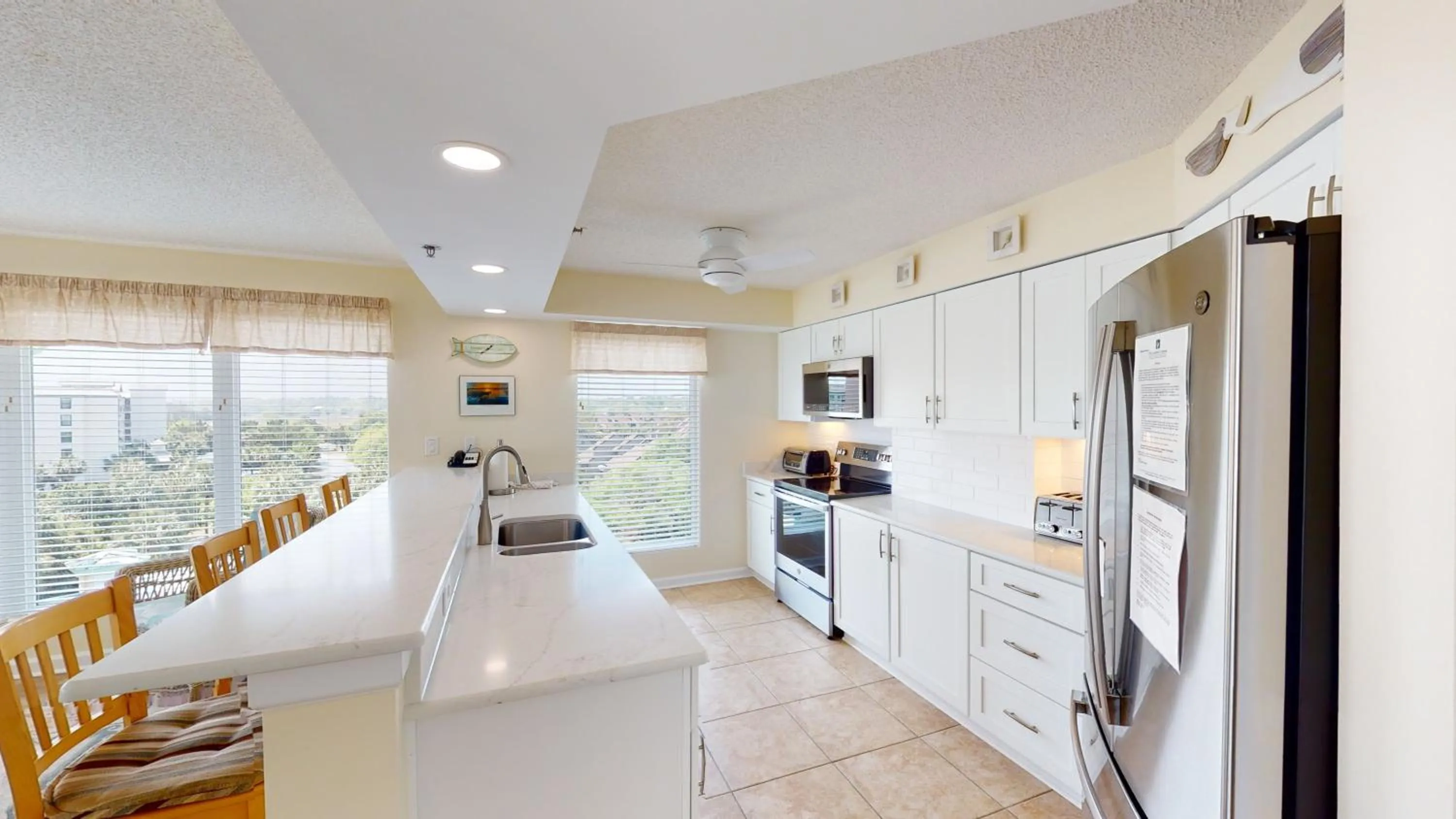 Kitchen or kitchenette in Litchfield Beach & Golf Resort