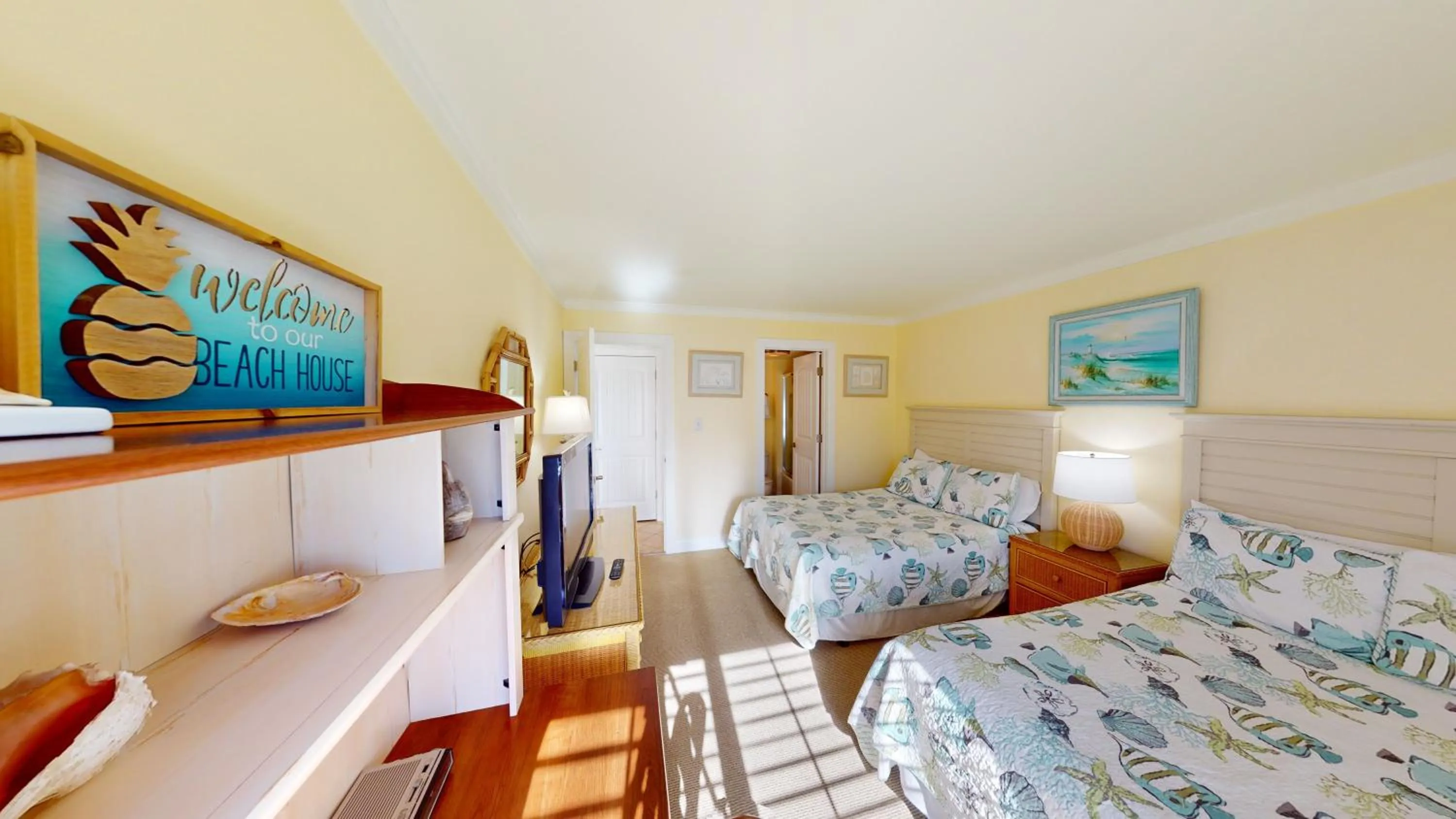 Bedroom, Bed in Litchfield Beach & Golf Resort