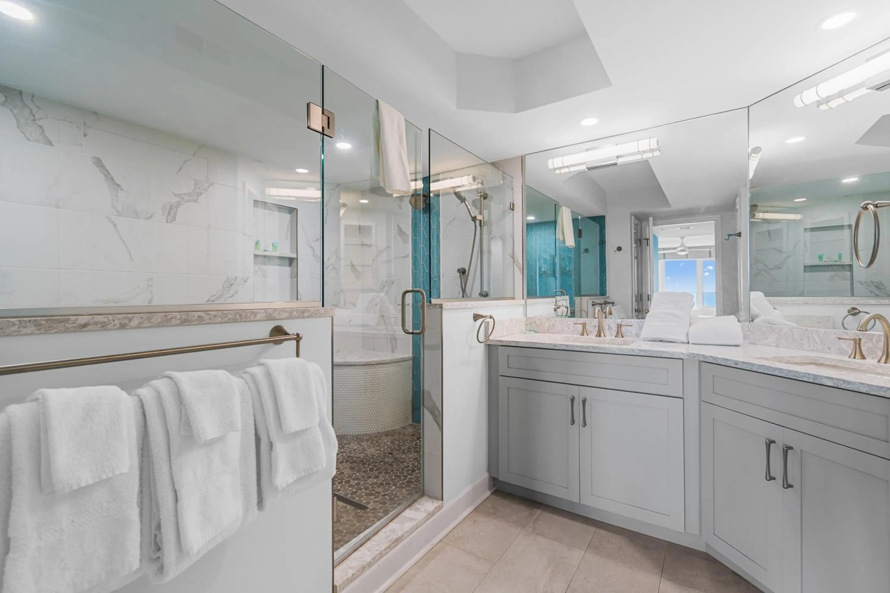 Bathroom in Litchfield Beach & Golf Resort