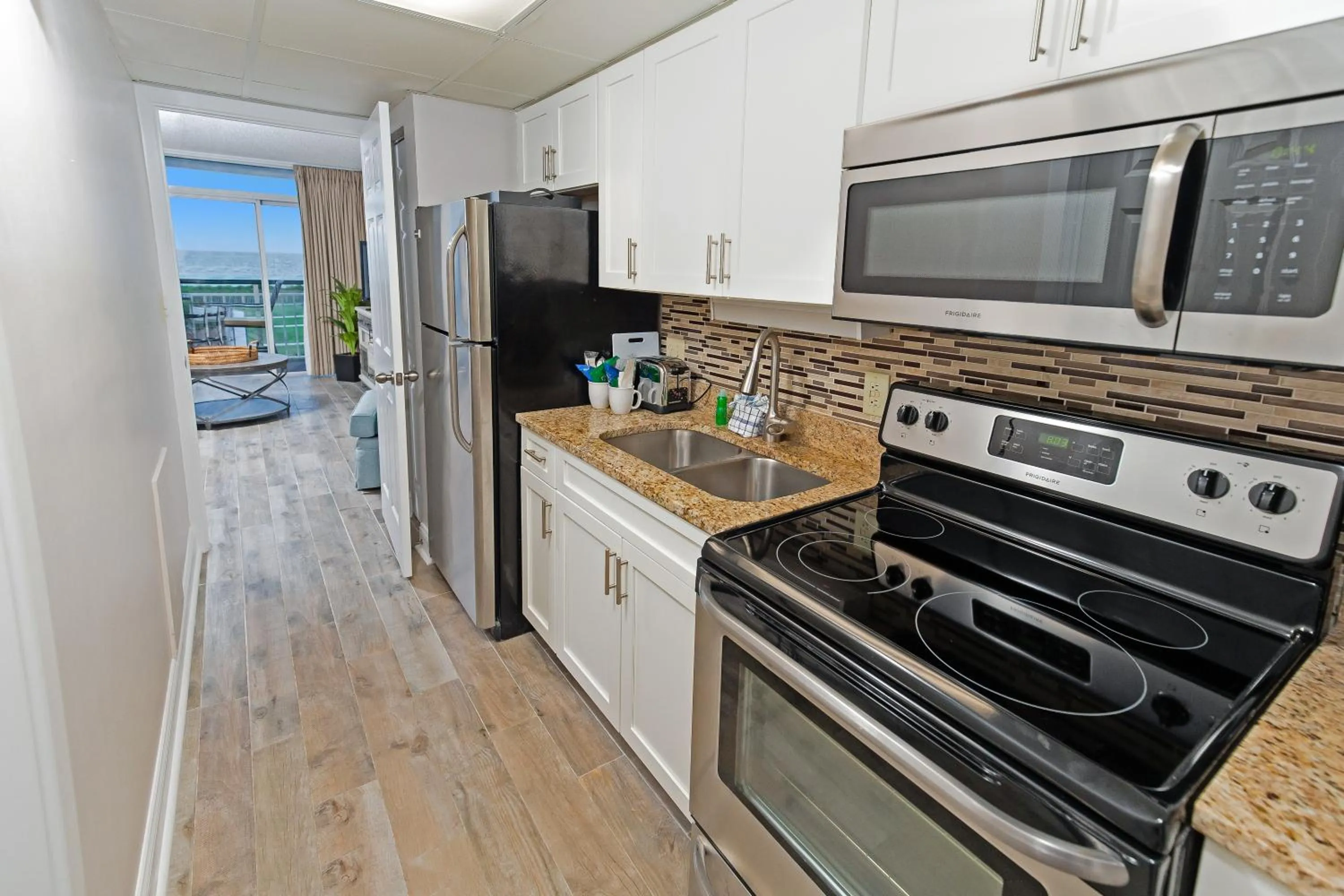 Kitchen or kitchenette in Litchfield Beach & Golf Resort
