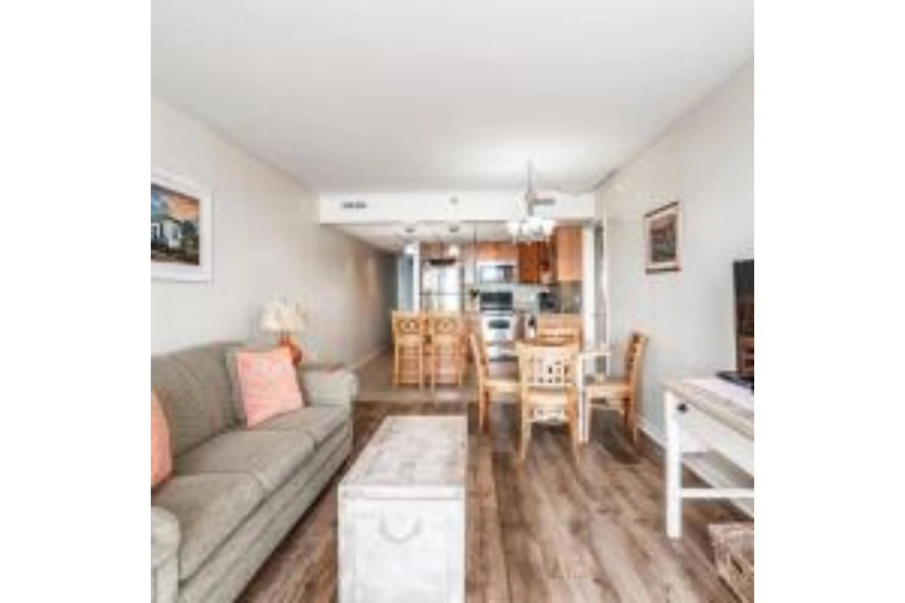 Living room in Litchfield Beach & Golf Resort