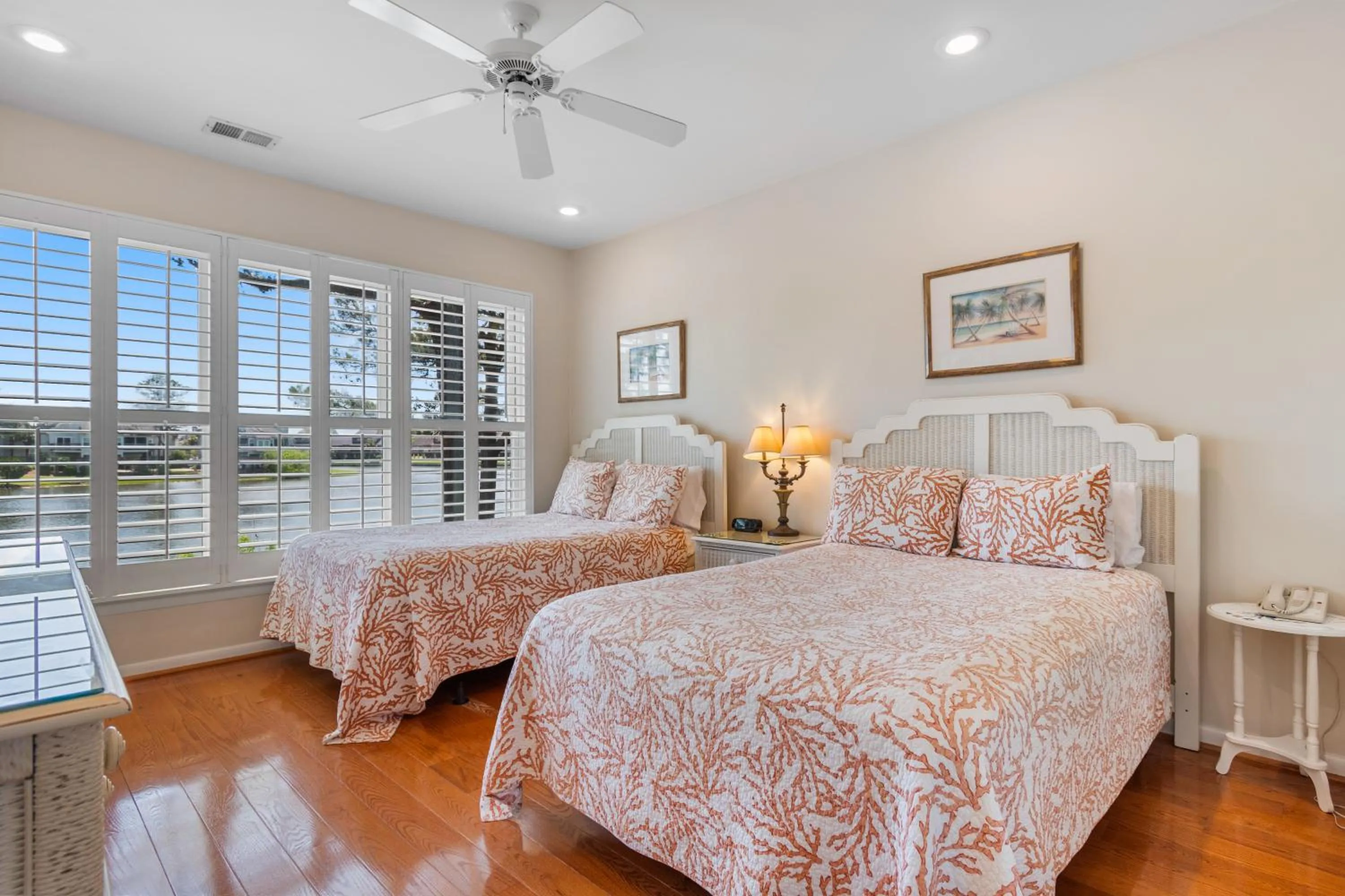 Bedroom, Bed in Litchfield Beach & Golf Resort