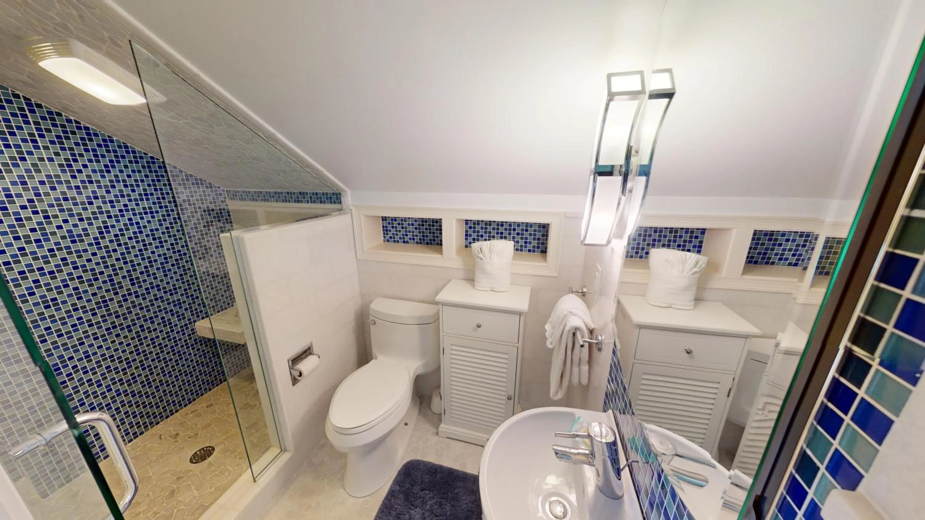 Bathroom in Litchfield Beach & Golf Resort