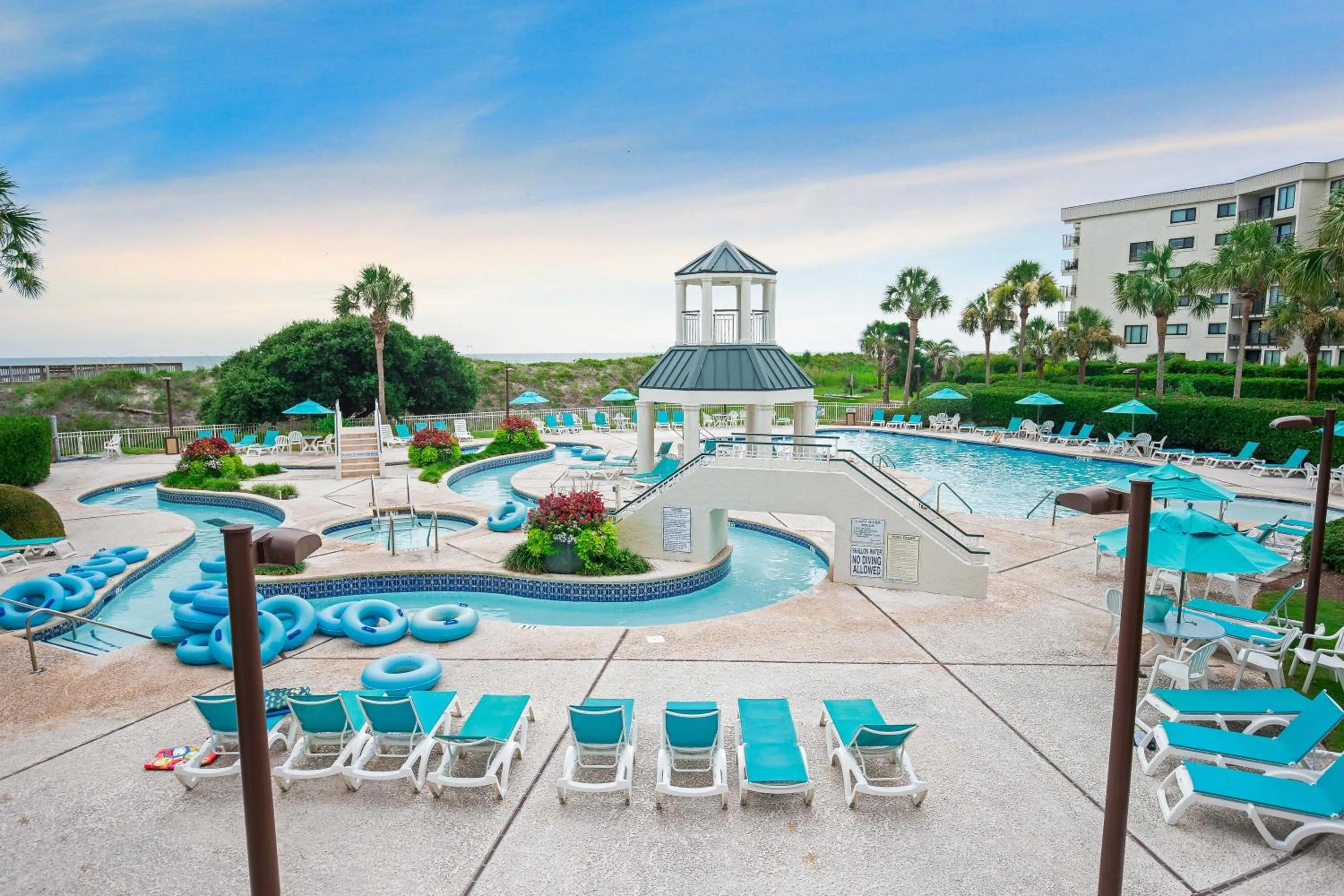 Swimming pool in Litchfield Beach & Golf Resort