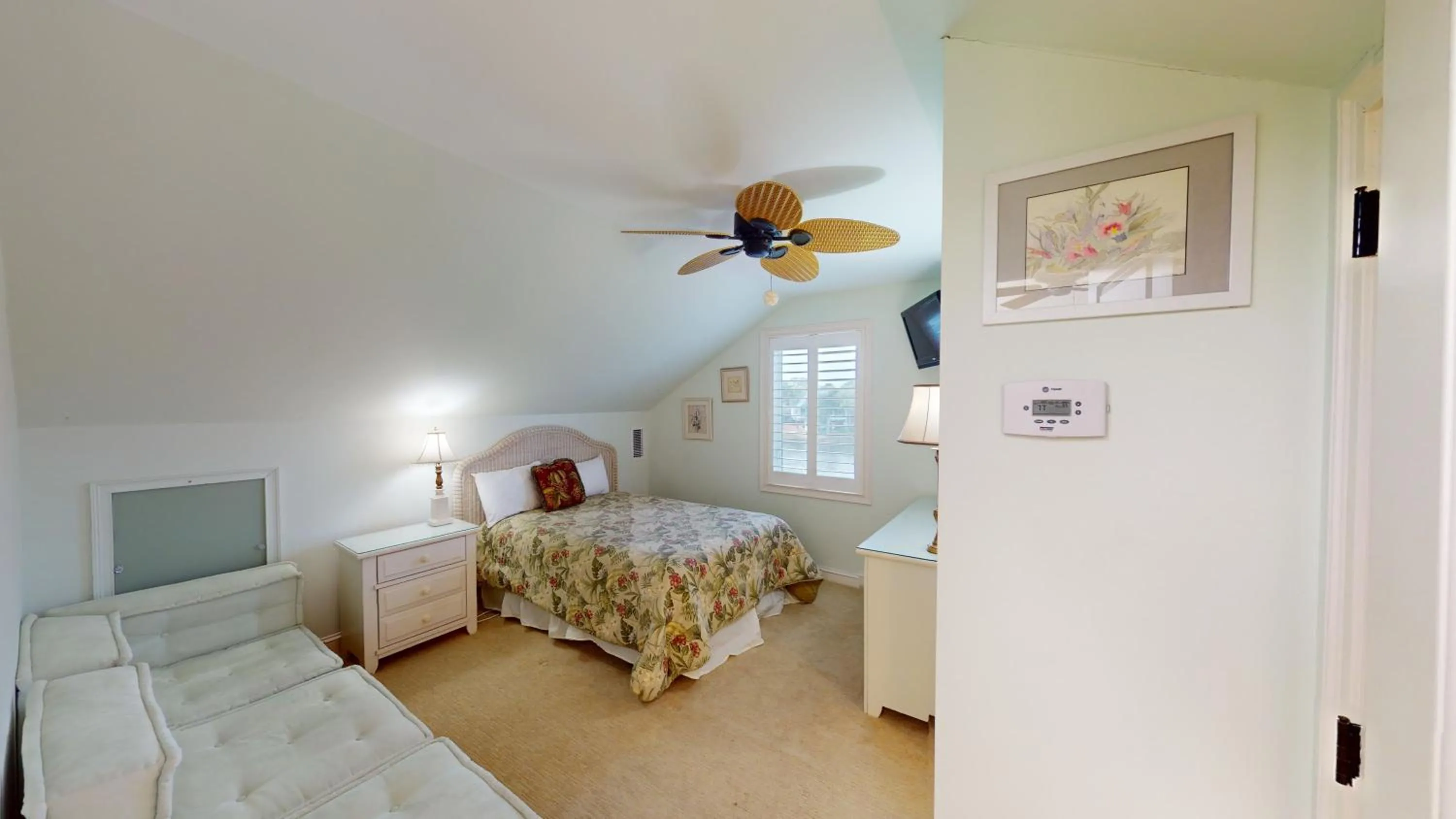 Bedroom, Bed in Litchfield Beach & Golf Resort