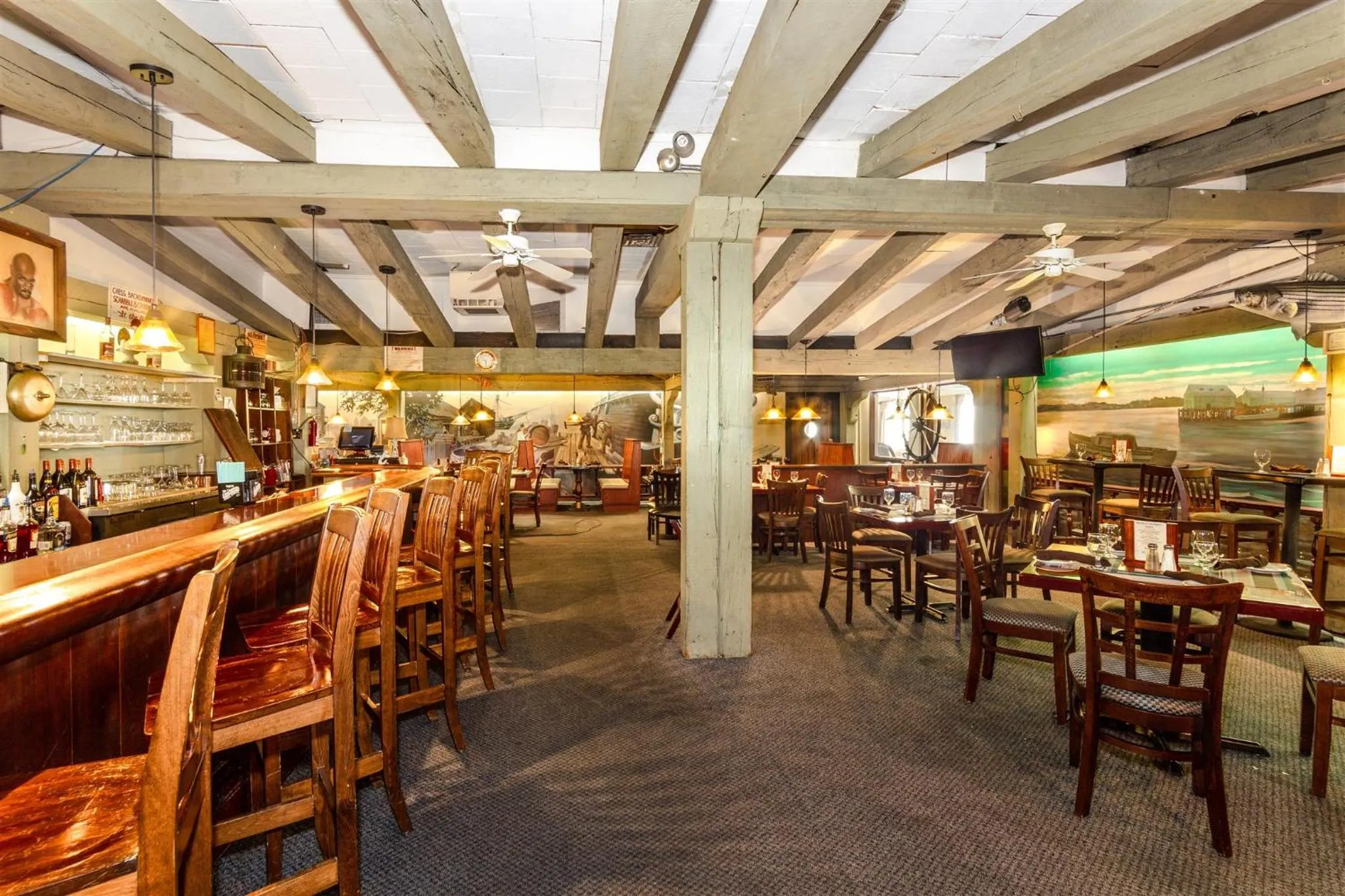 Restaurant/places to eat in Provincetown Inn