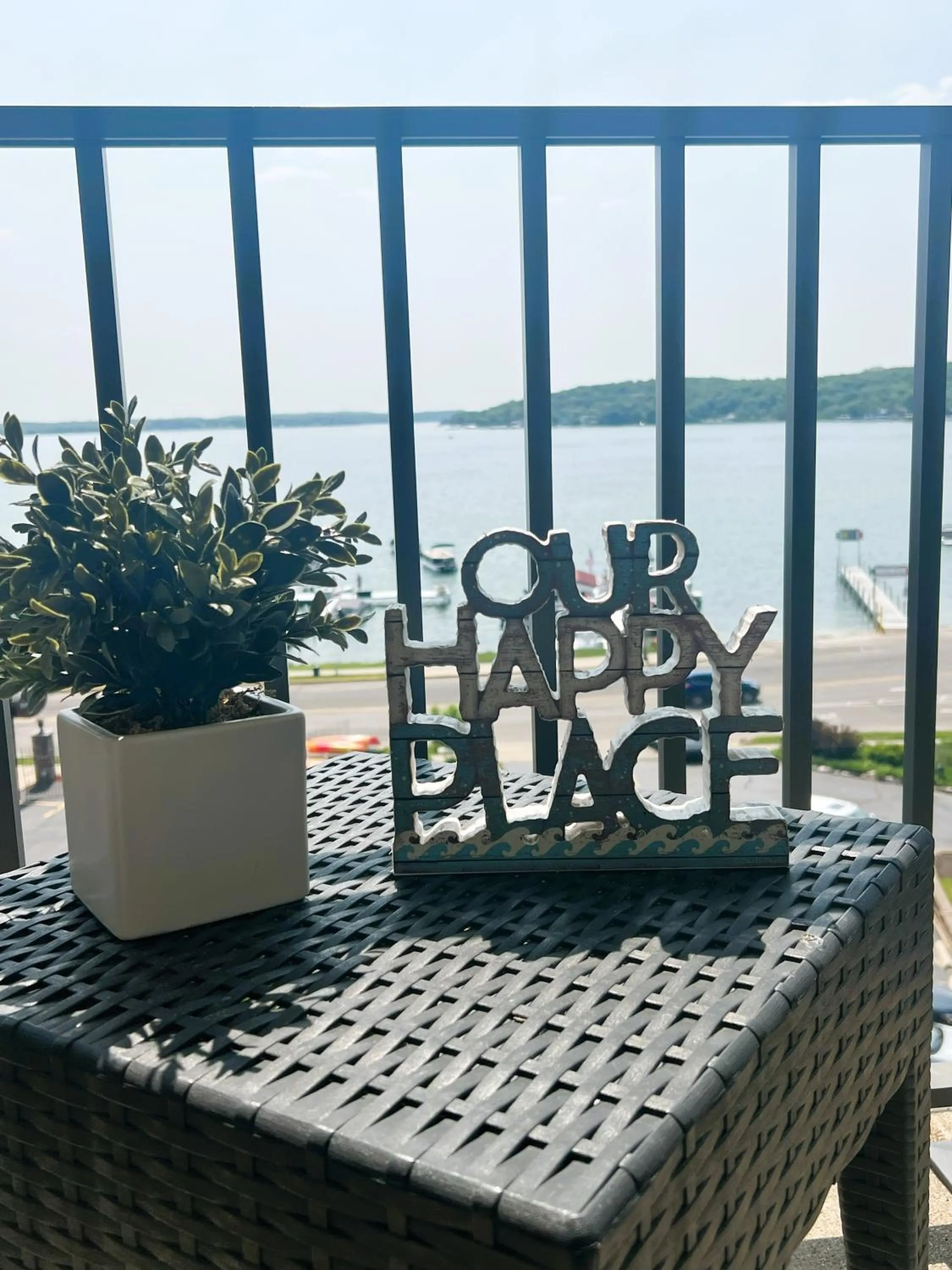 Lake view in Harbor Shores on Lake Geneva