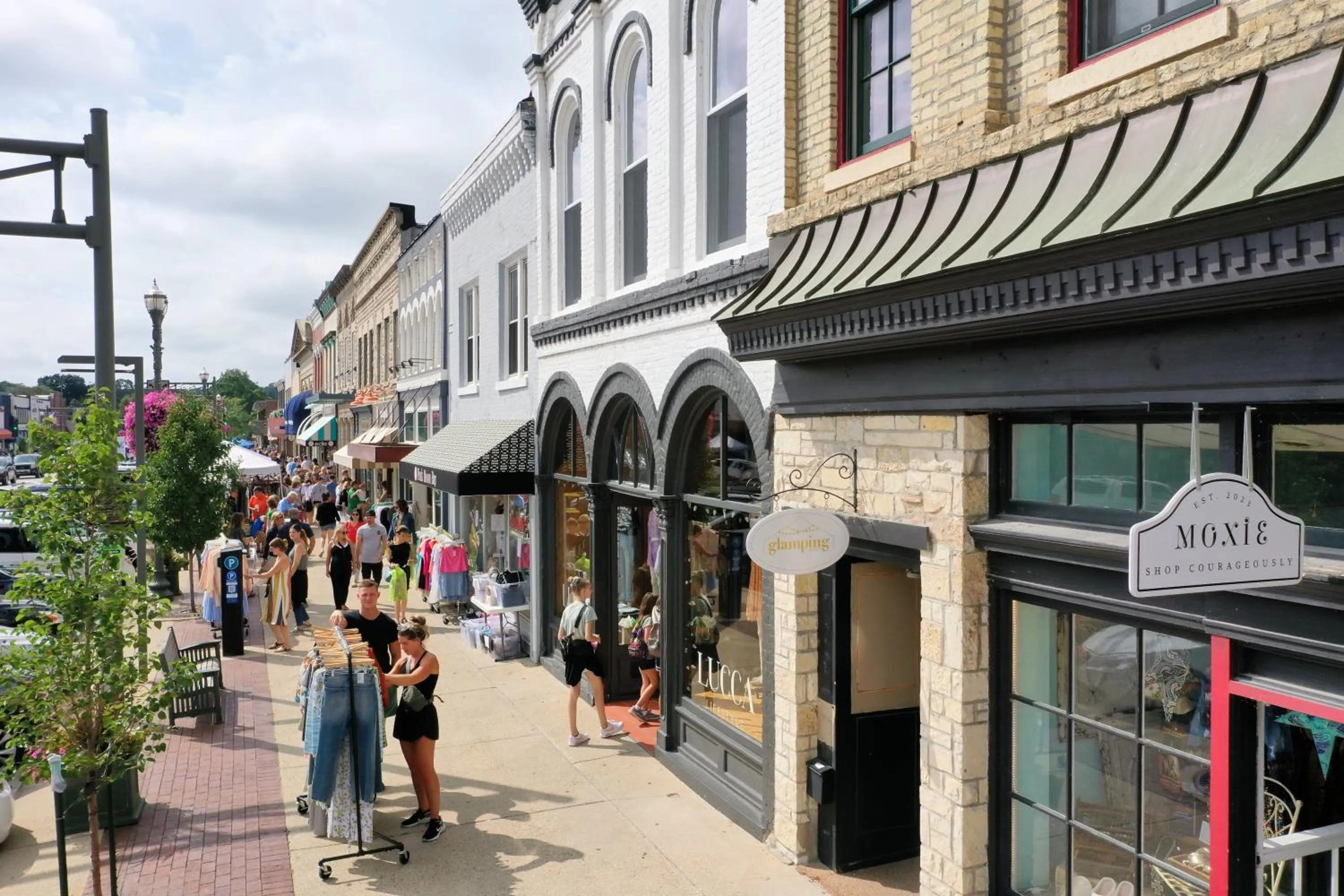 Shopping Area in Harbor Shores on Lake Geneva