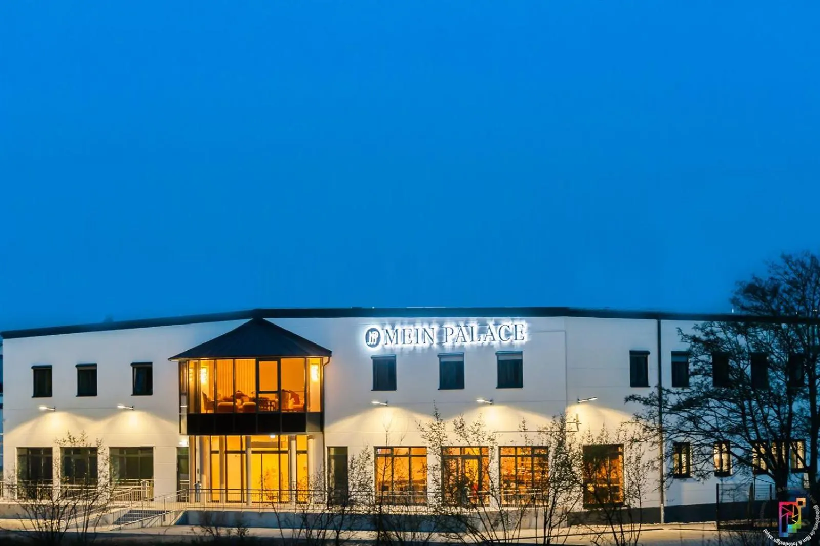 Property Building in Mein Palace Hotel