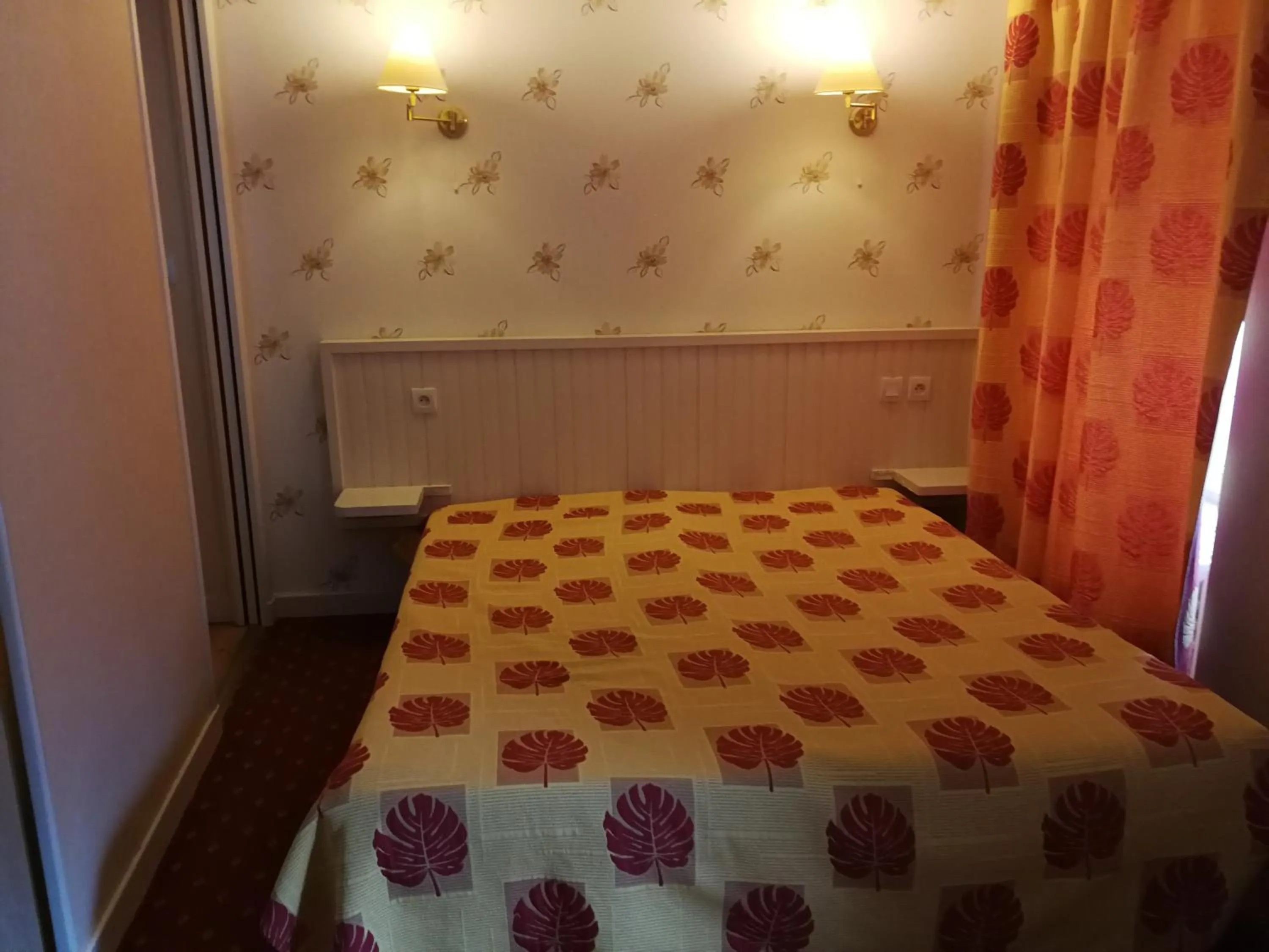 Bed in Le relais de l'Argoat