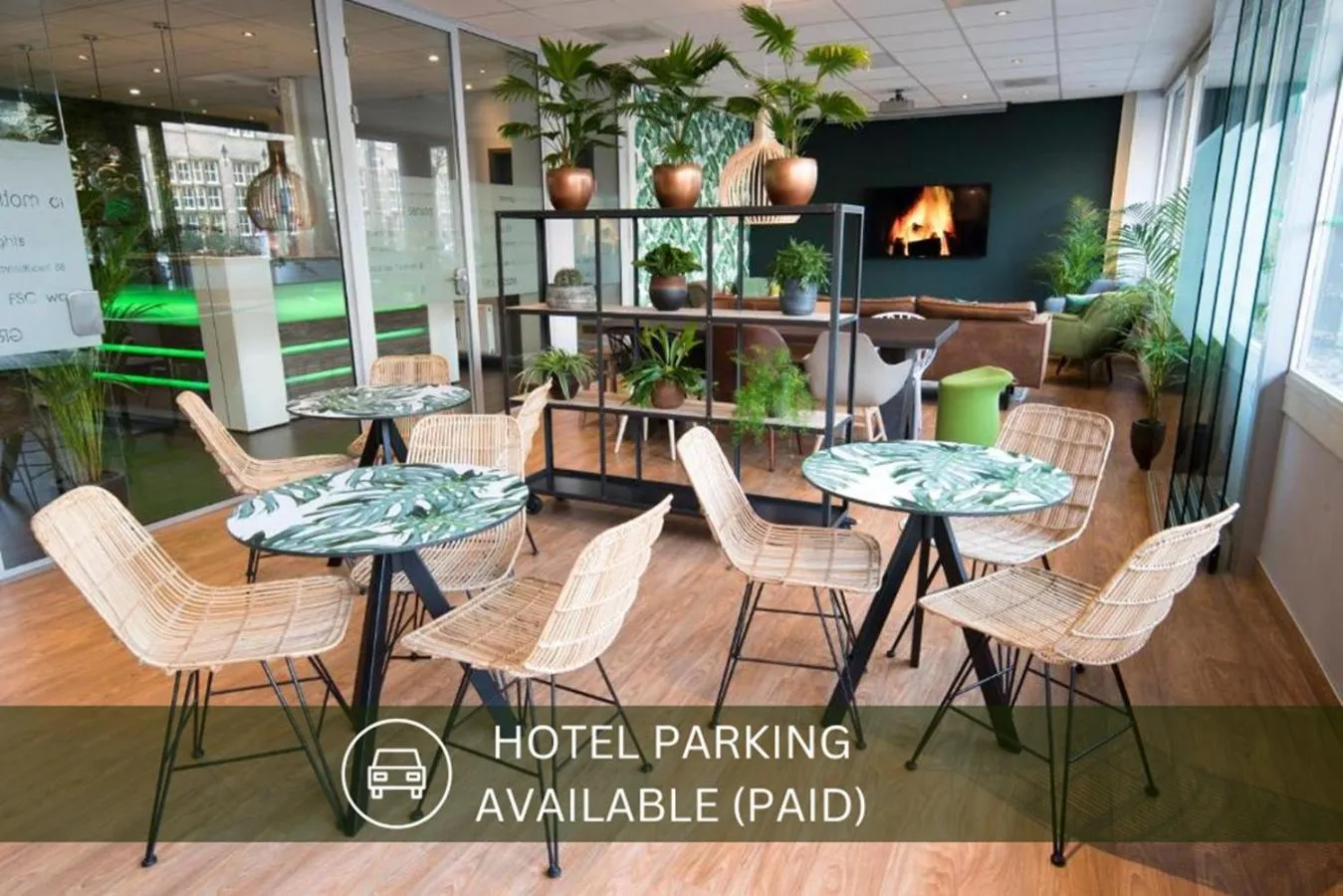 Living room in Court Garden Hotel