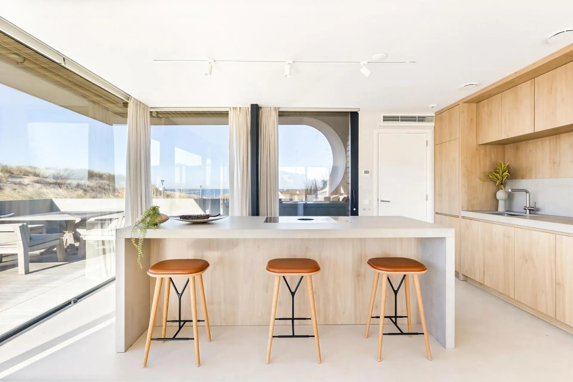 kitchen in Duinhotel Tien Torens