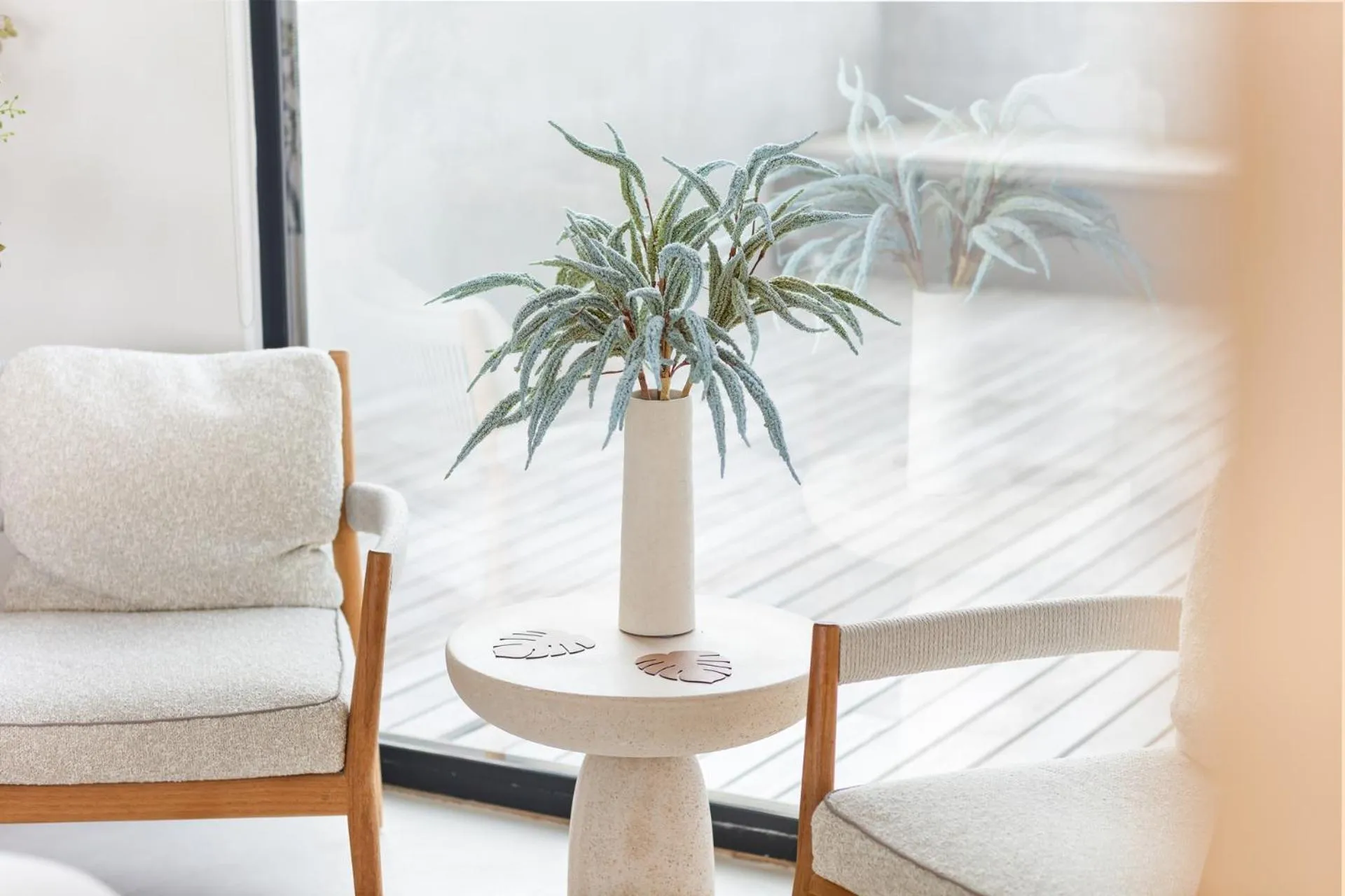 Seating area in Duinhotel Tien Torens