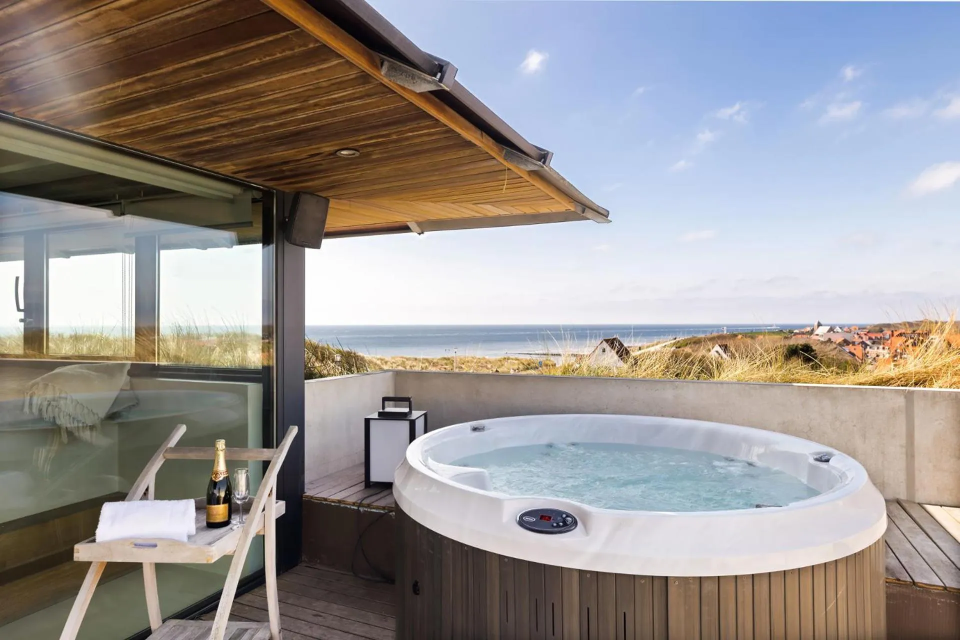 Balcony/Terrace in Duinhotel Tien Torens