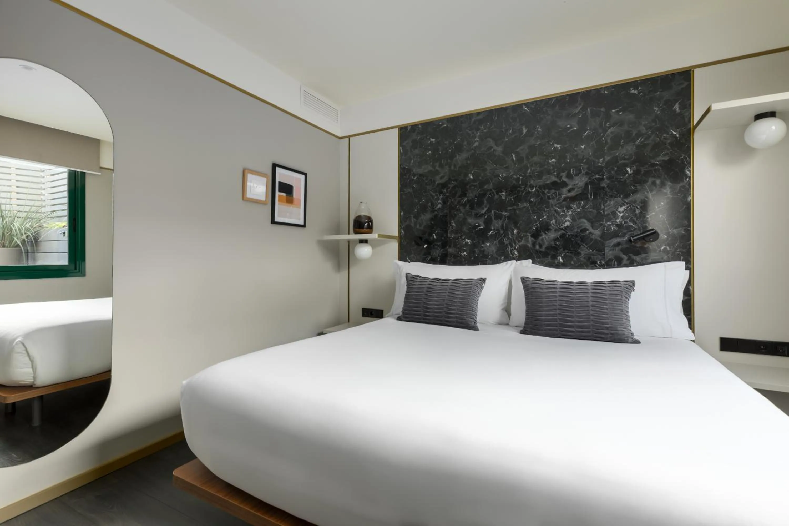 Bed in Be Mate Paseo de Gracia