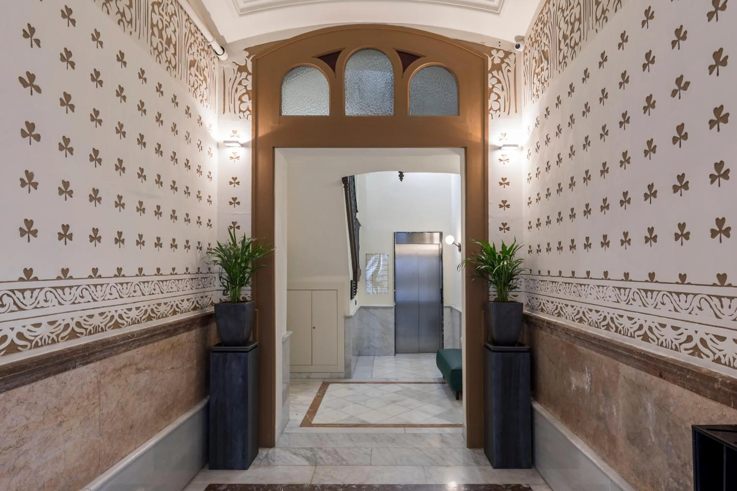 Facade/entrance in Be Mate Paseo de Gracia