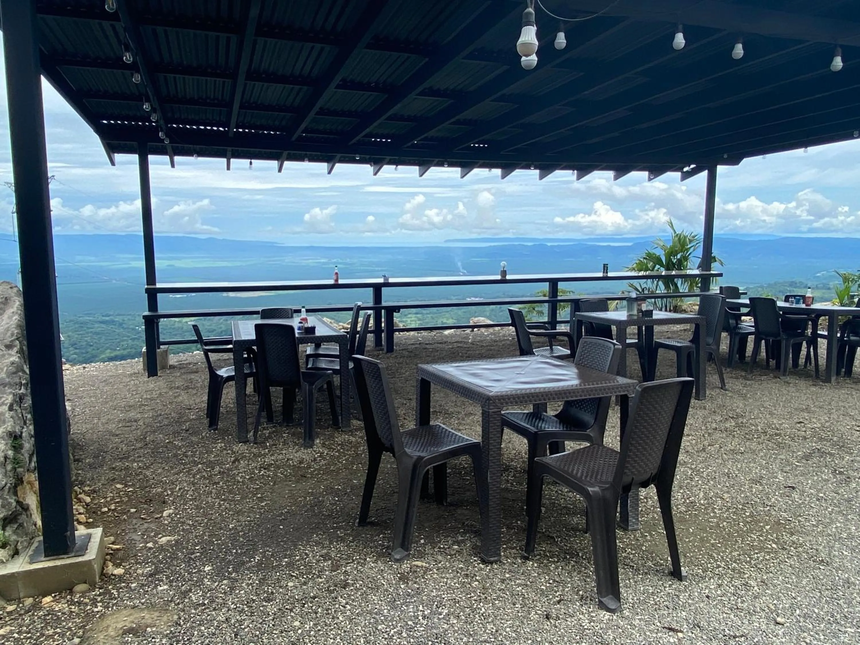 Restaurant/places to eat in Casa Linda Vista