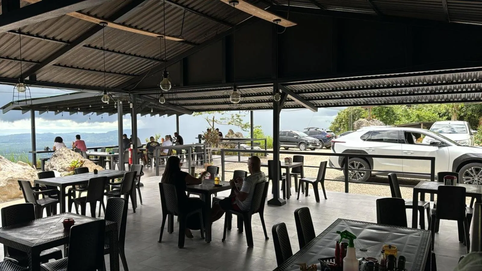 Restaurant/places to eat in Casa Linda Vista