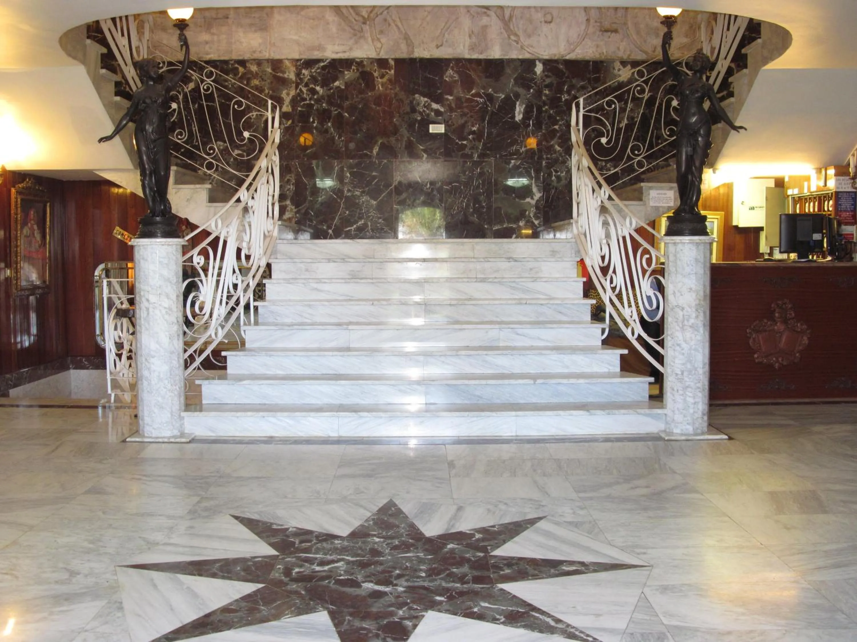 Decorative detail in Hotel Antoyana