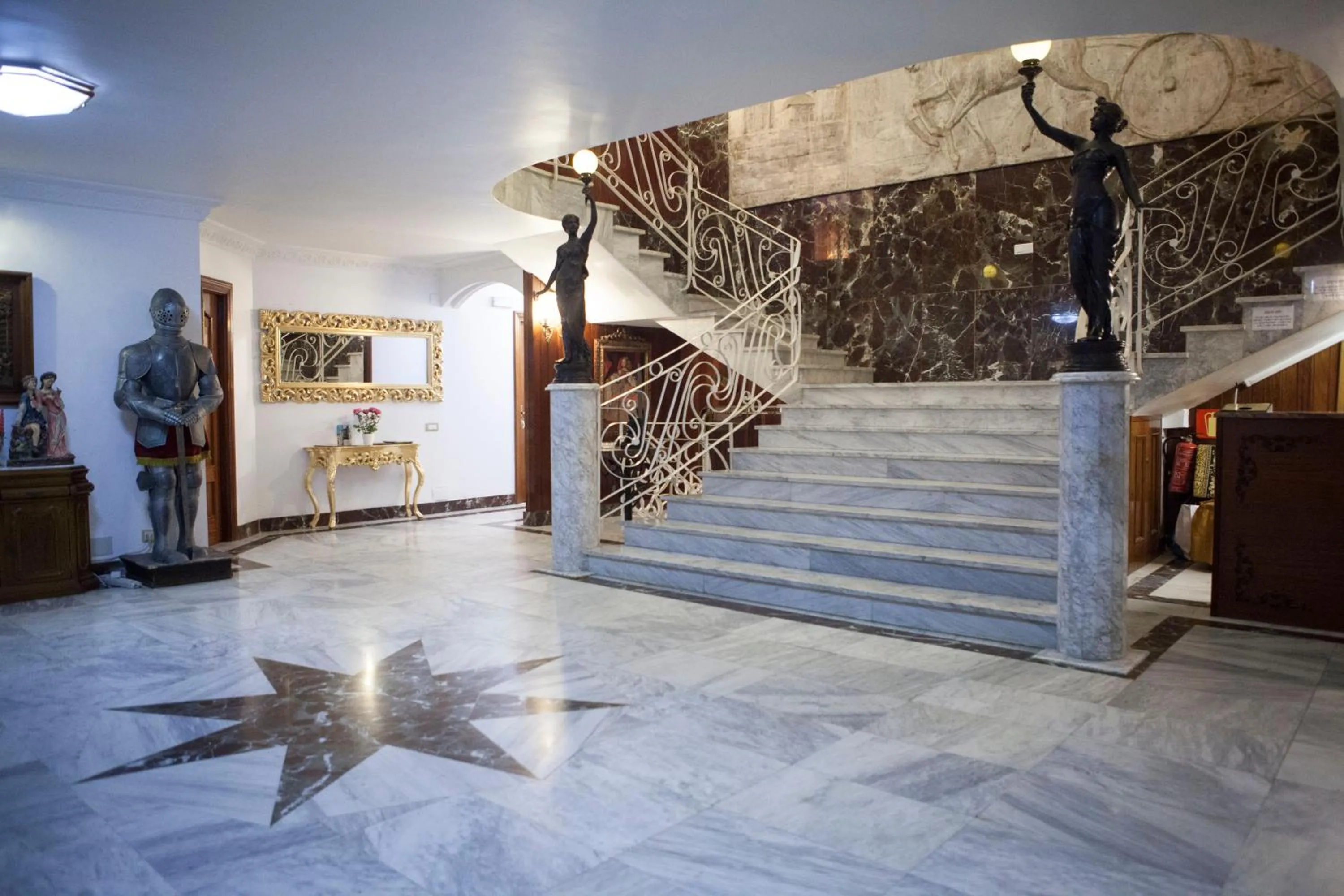 Facade/entrance in Hotel Antoyana