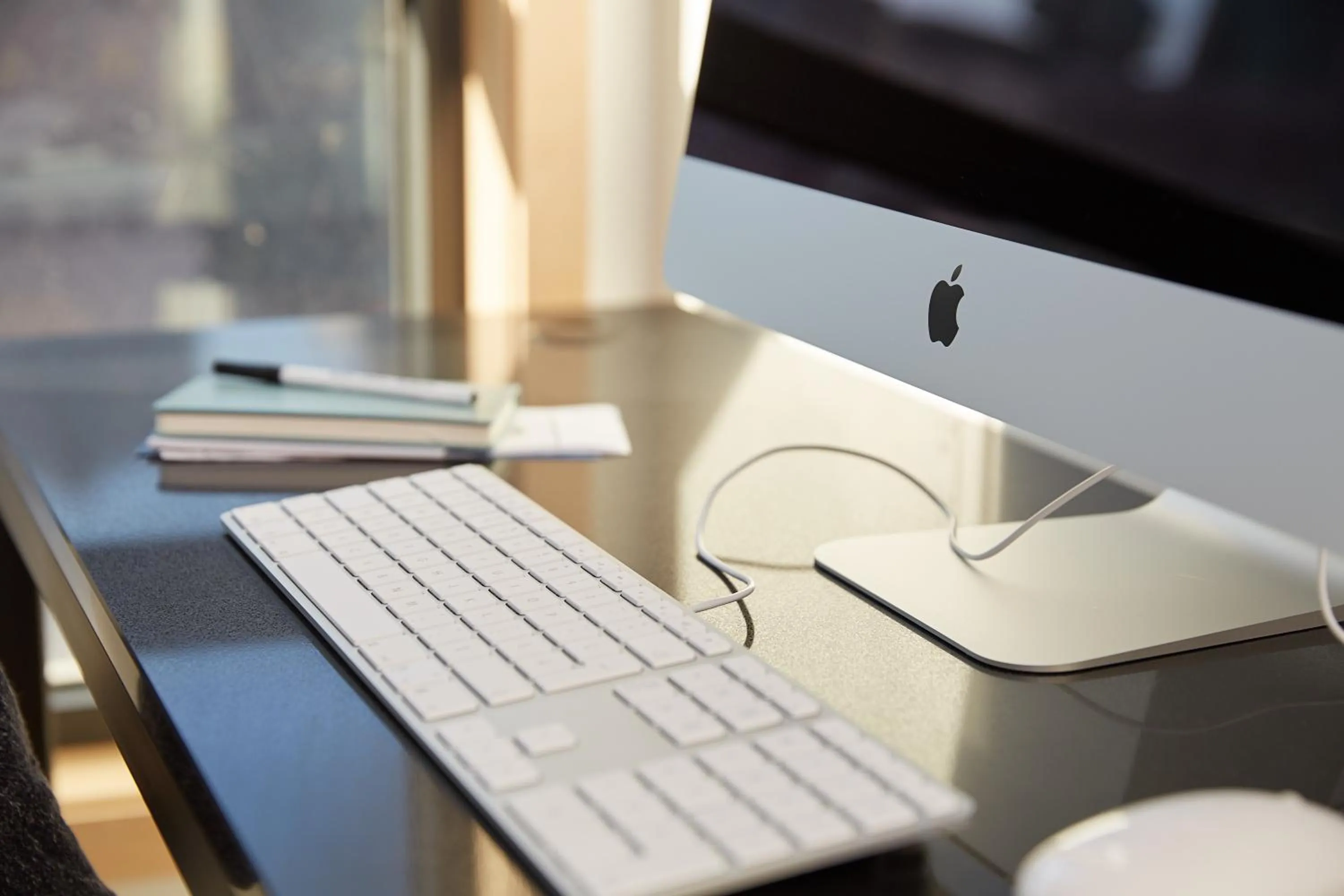 Living room in Le Dauphin Montréal Centre-Ville