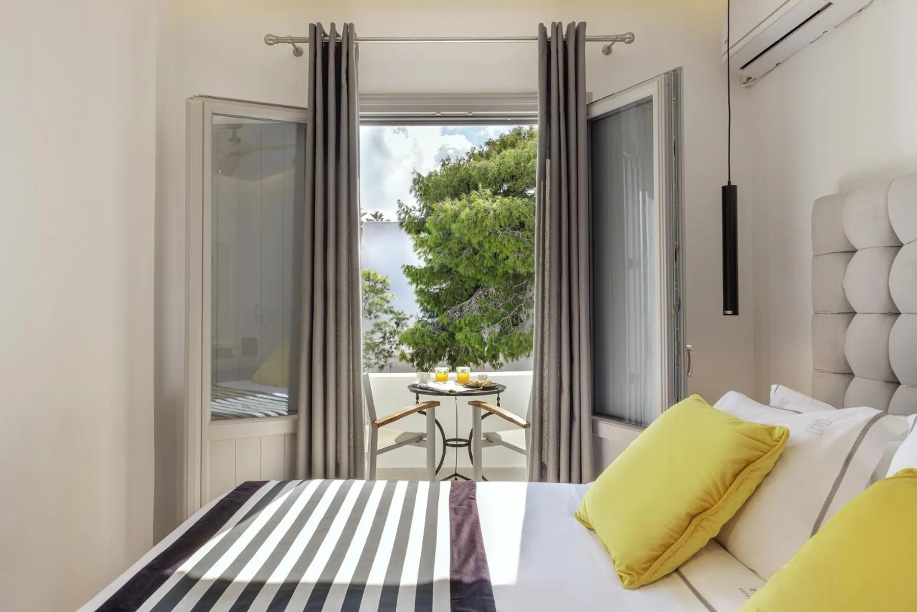 Bed in Kalisti Hotel & Suites