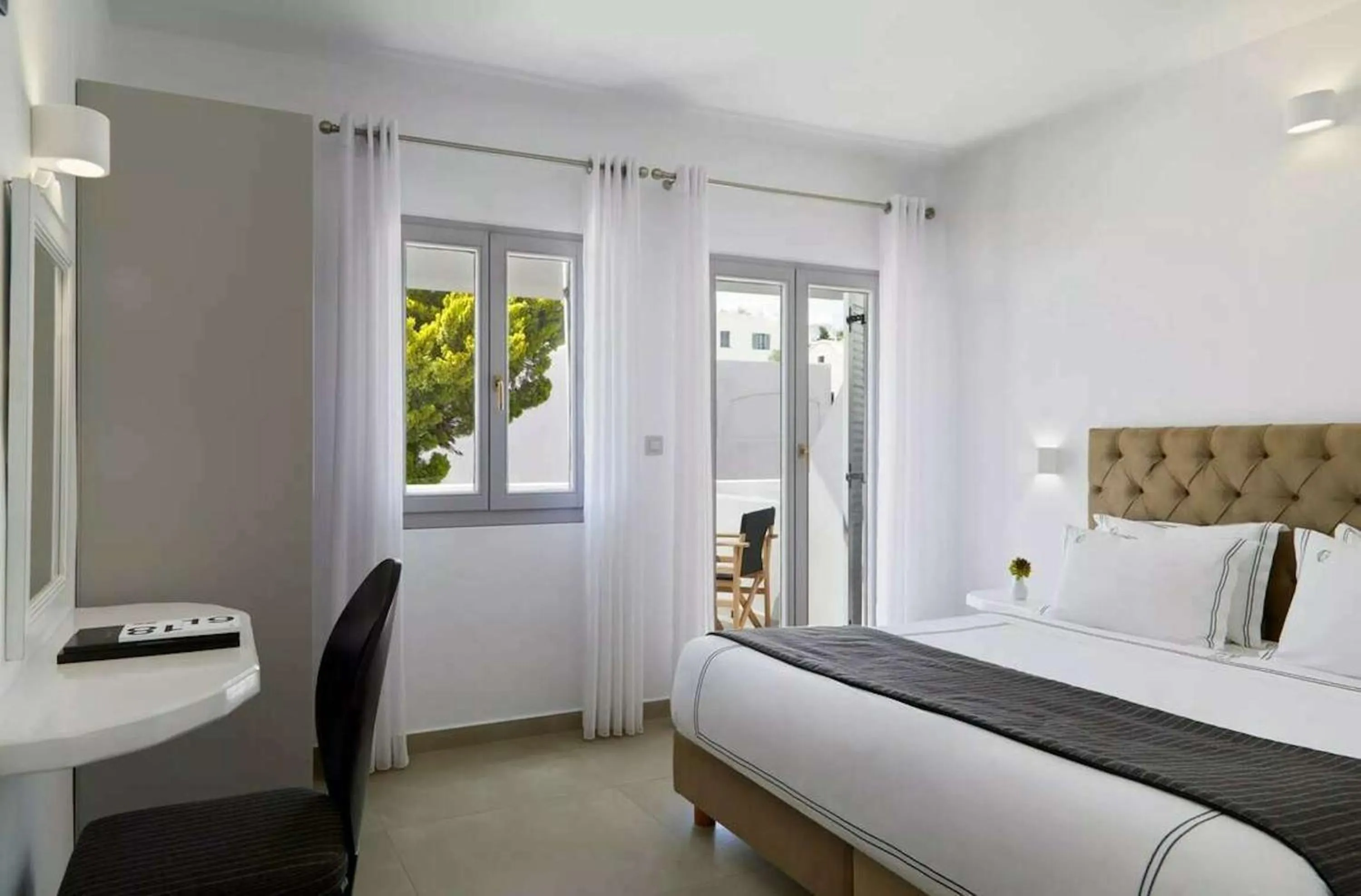 Bed in Kalisti Hotel & Suites