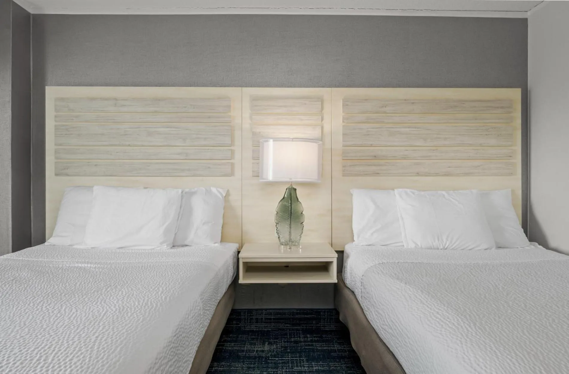 Bed in Hotel Monte Carlo Ocean City