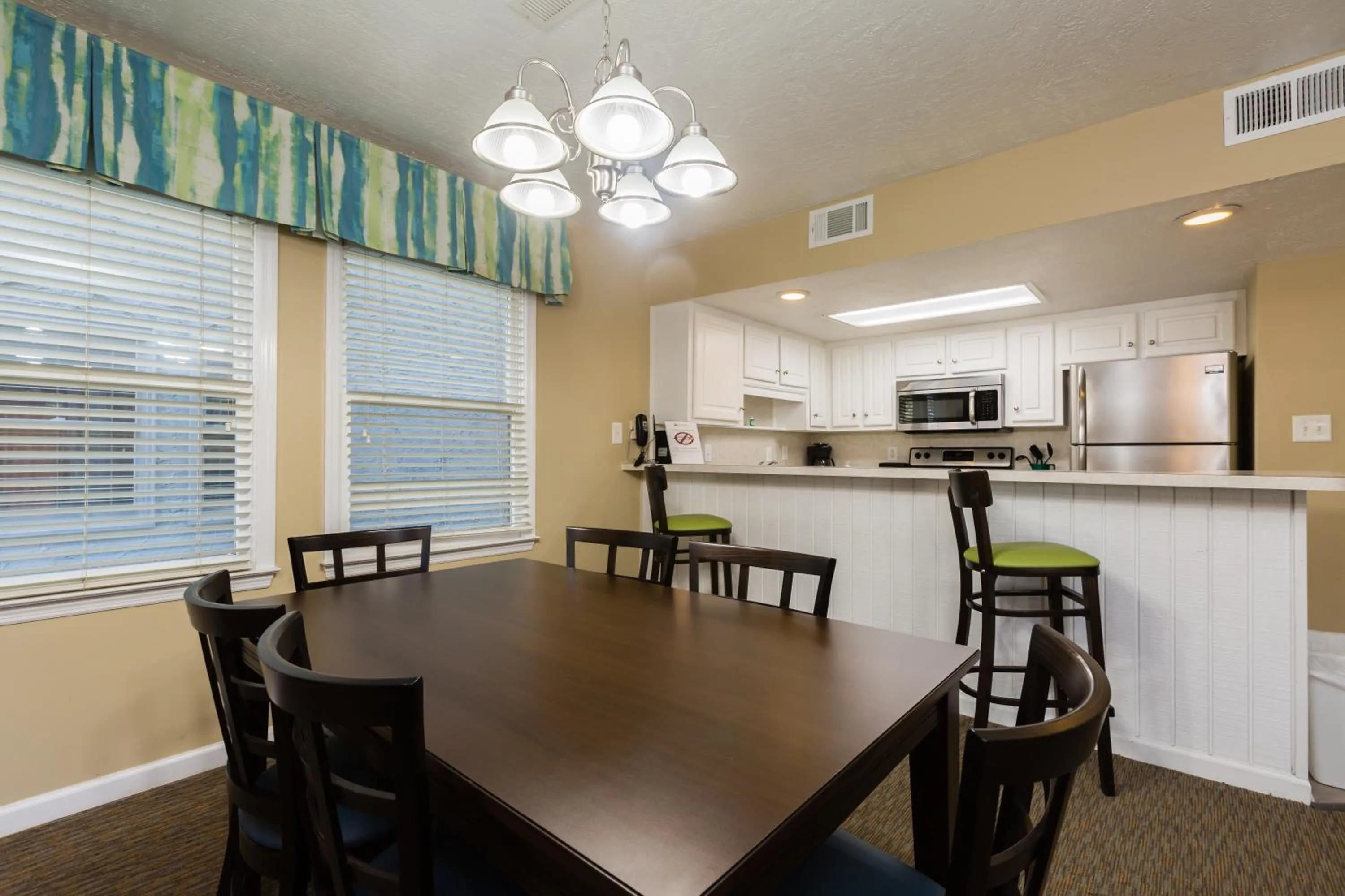 Dining area in Country Club Villas
